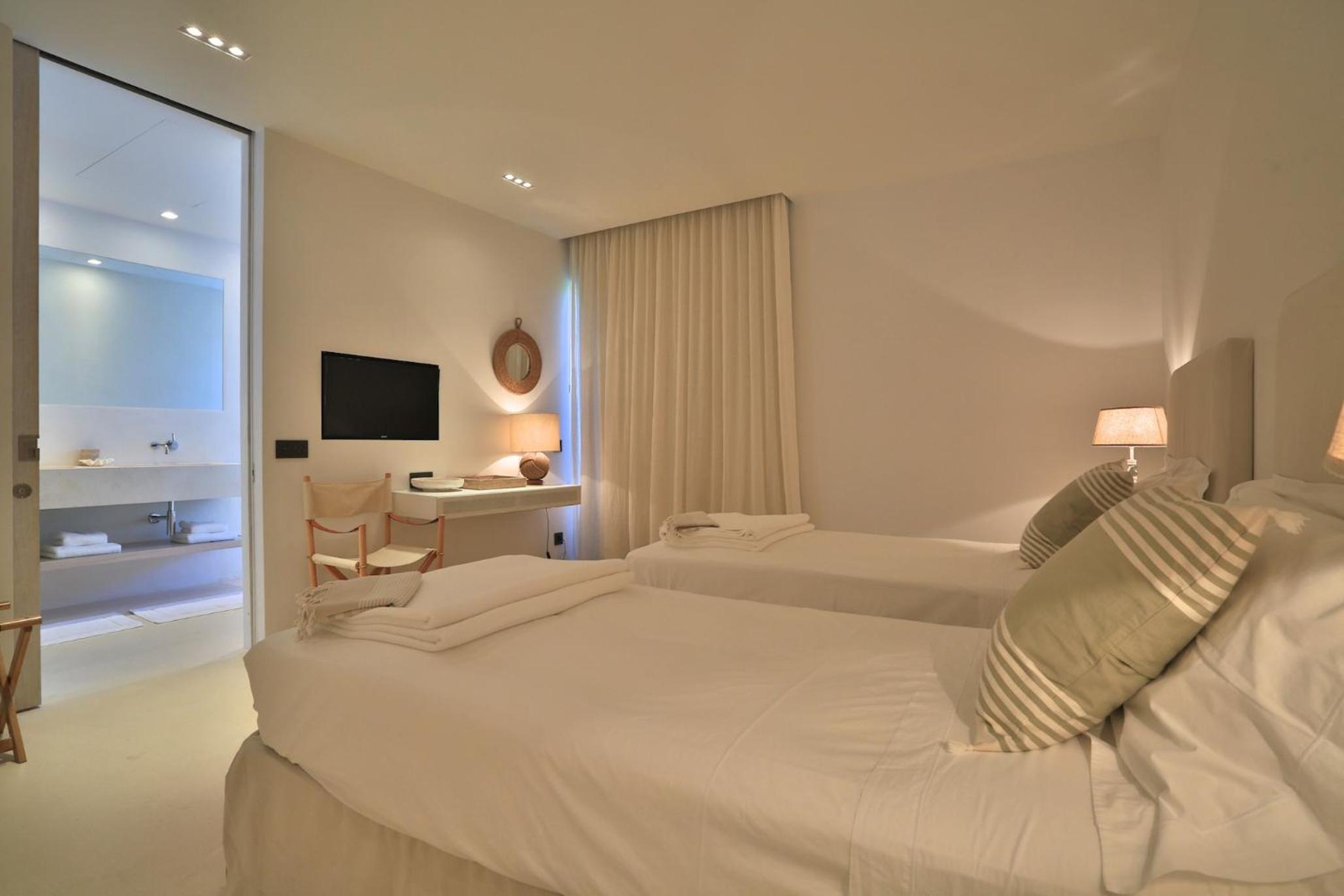 Contemporary Ibizan Villa Cala Conta Dream Short Walk To Beach San Jose