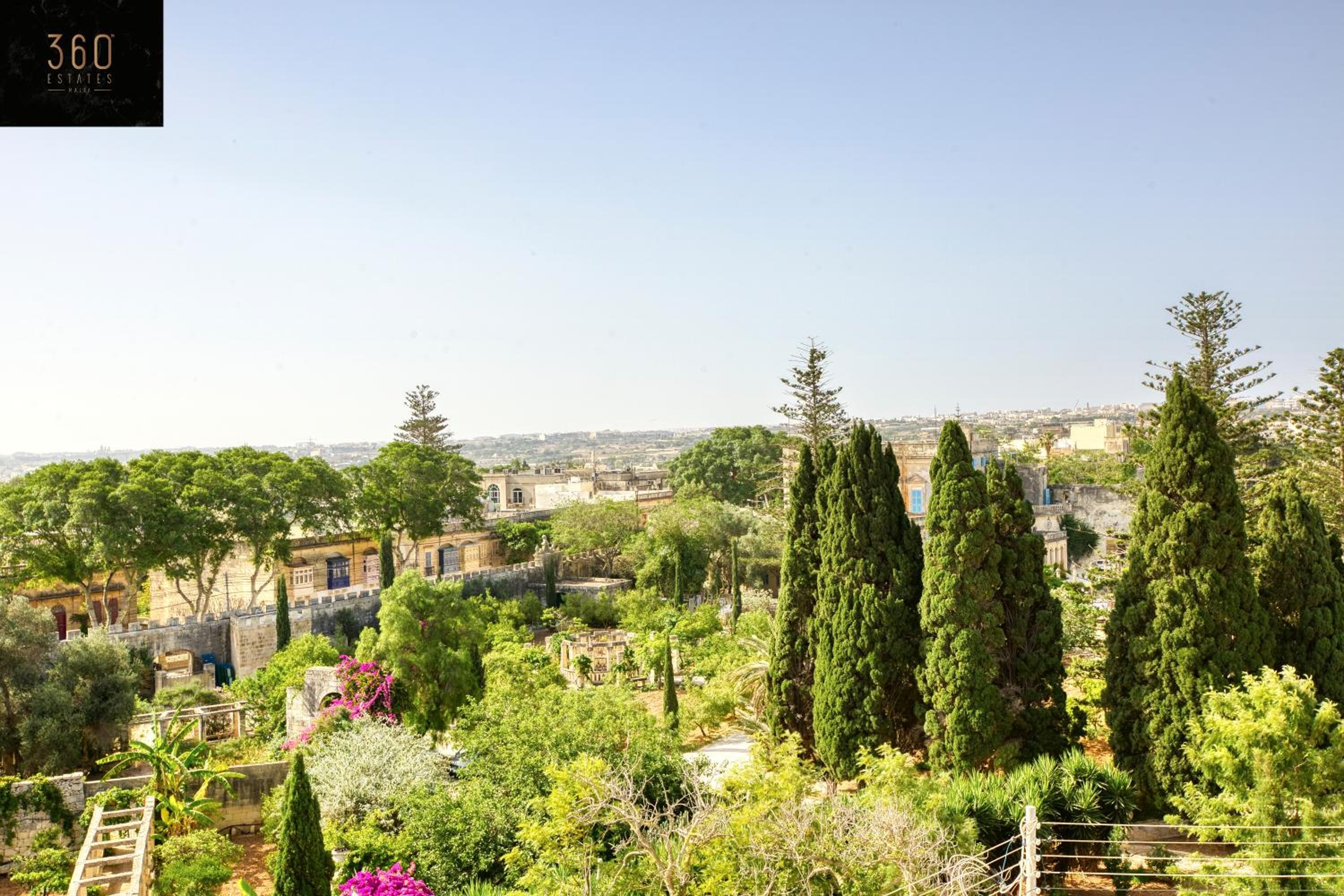 Sunny & beautiful views, Amazing Design & Terrace by 360 Estates view 4