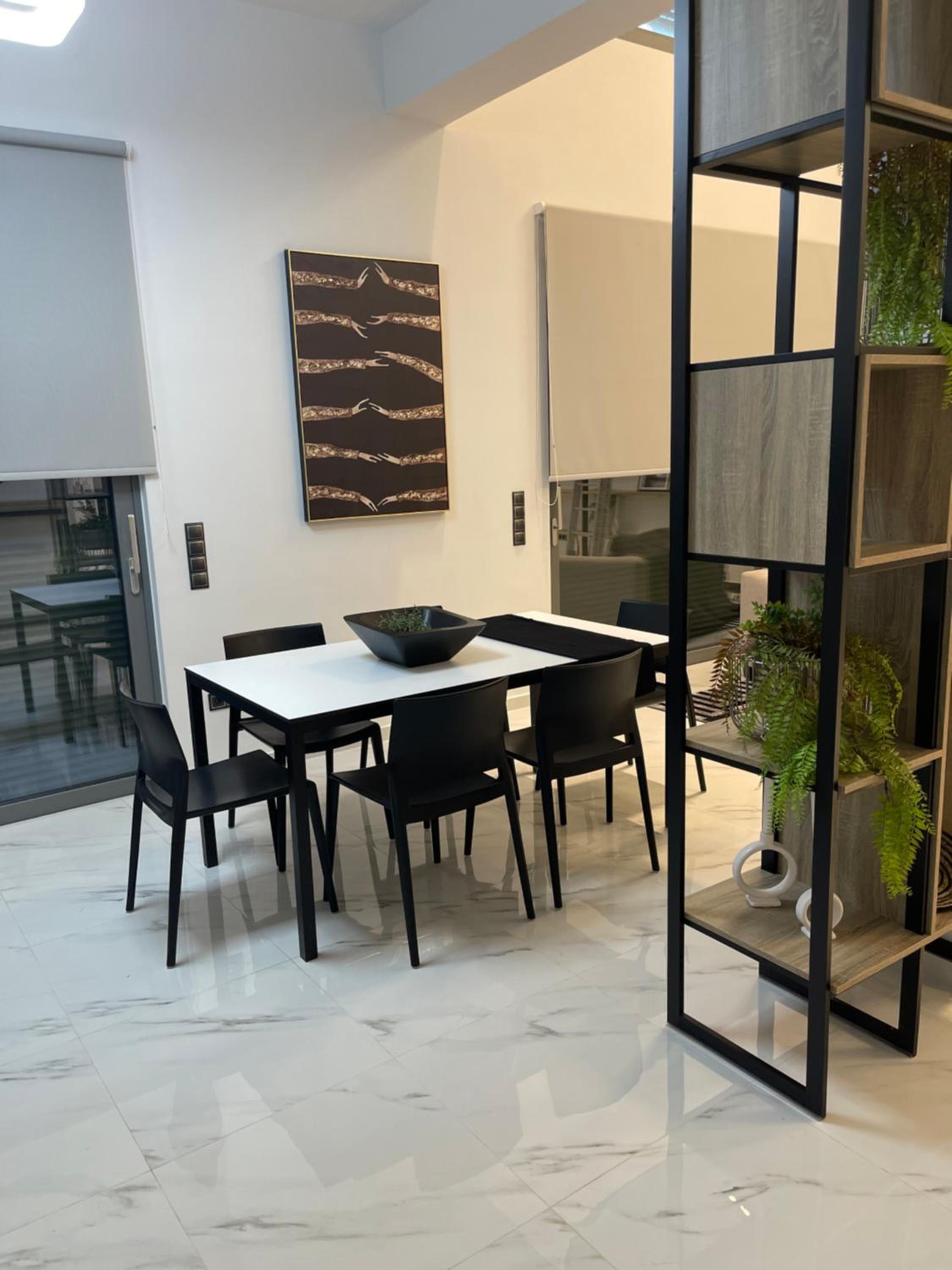 The Lop Athens Holidays Luxury Suites