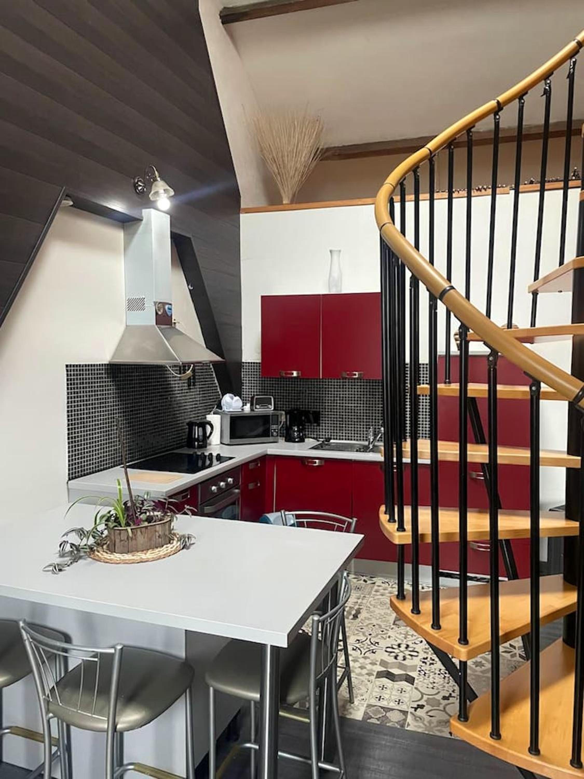 Spacious apartment in Frameries 94 m² with parking includeda