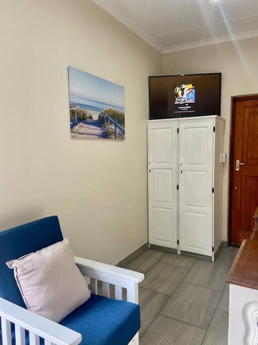 Mossel Bay Self Catering - Near Bayview Centre & Hospital