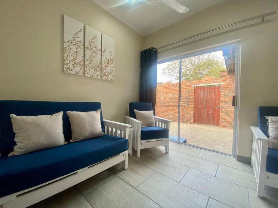 Mossel Bay Self Catering - Near Bayview Centre & Hospital