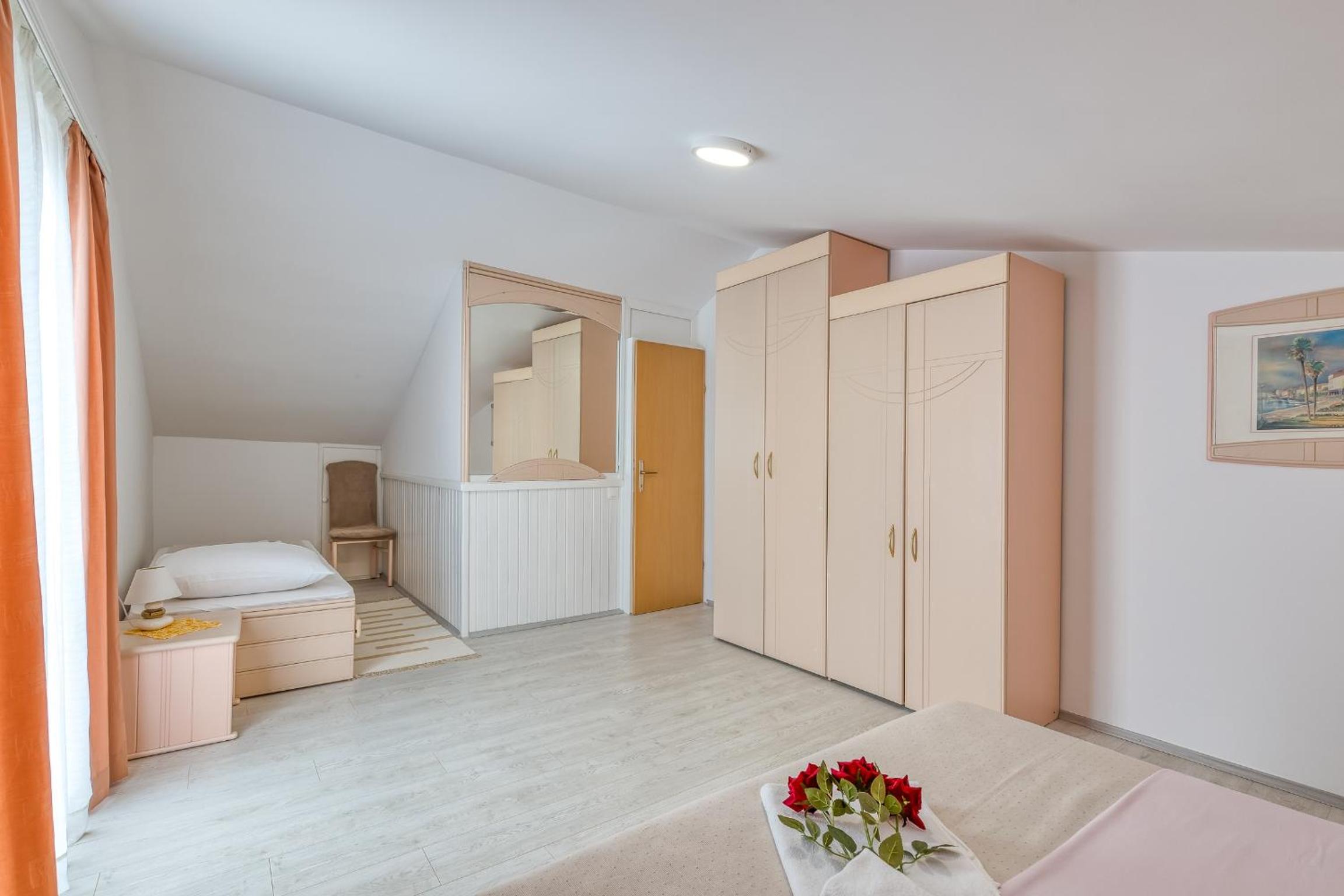 Apartments Slavica - Property Image 23