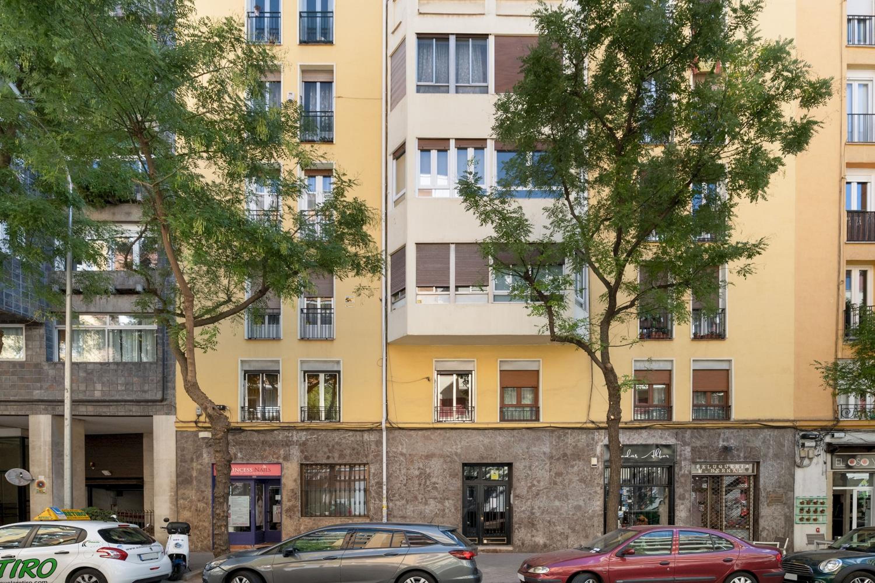 Modern with style - 2 Bedrooms 2 Bathrooms -Retiro view 2