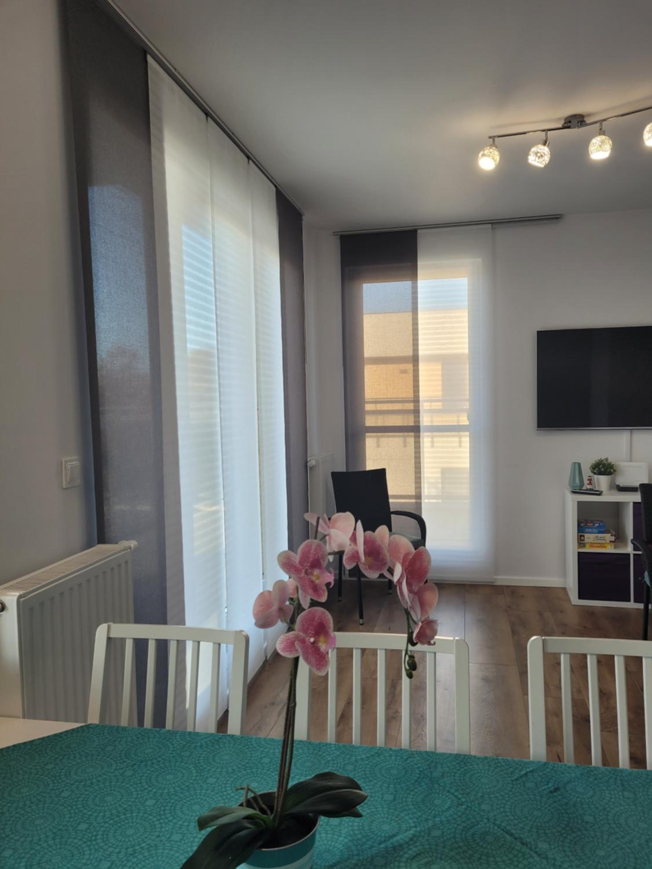 Nowoczesny, rodzinny apartament z widokiem na morze view 2