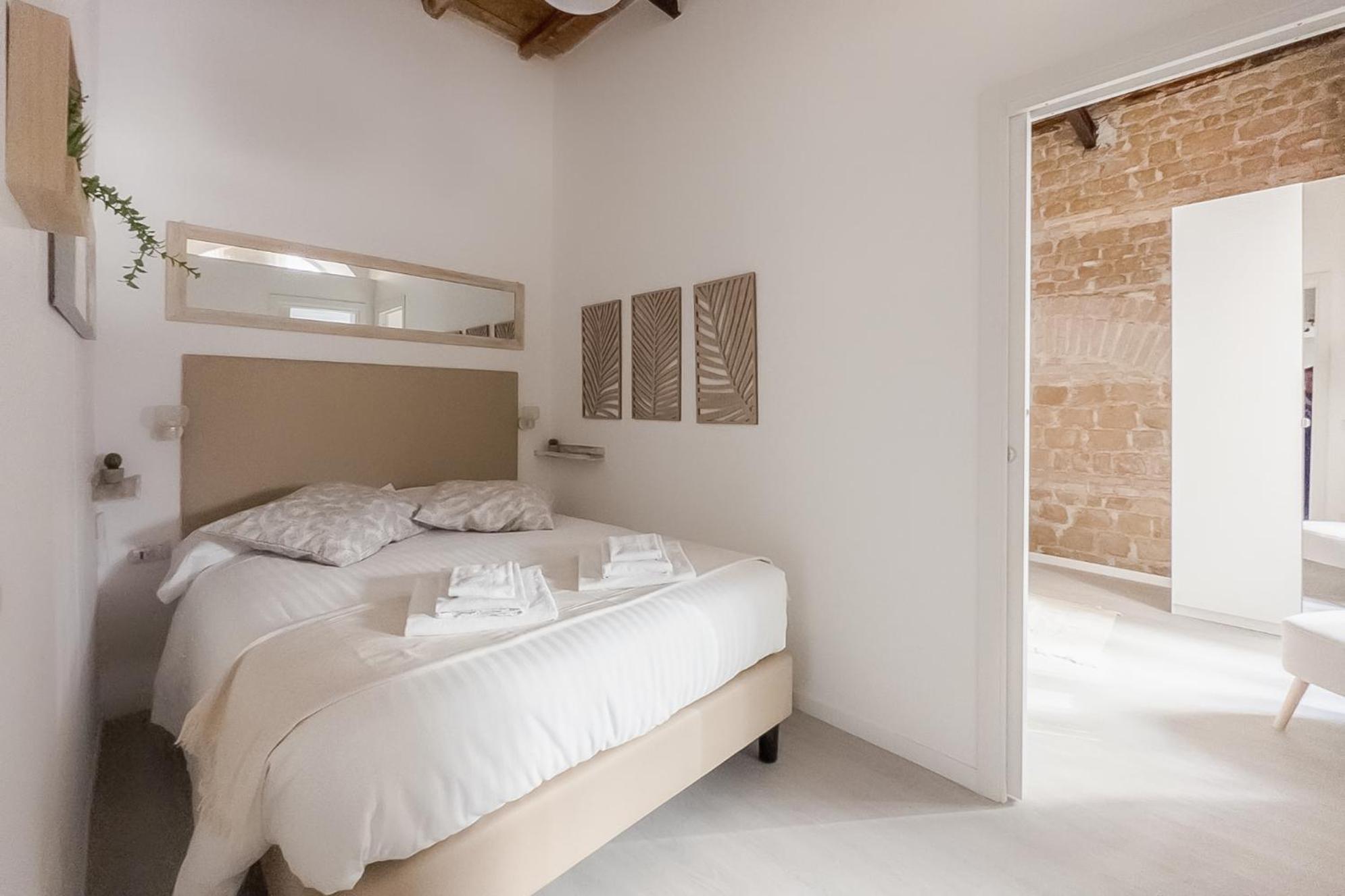 White Ostilia Apartments