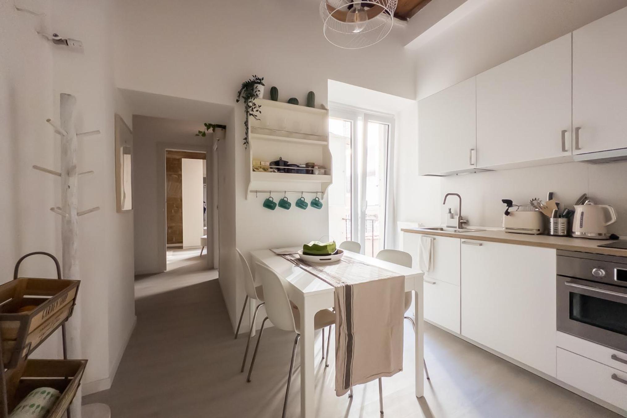 White Ostilia Apartments
