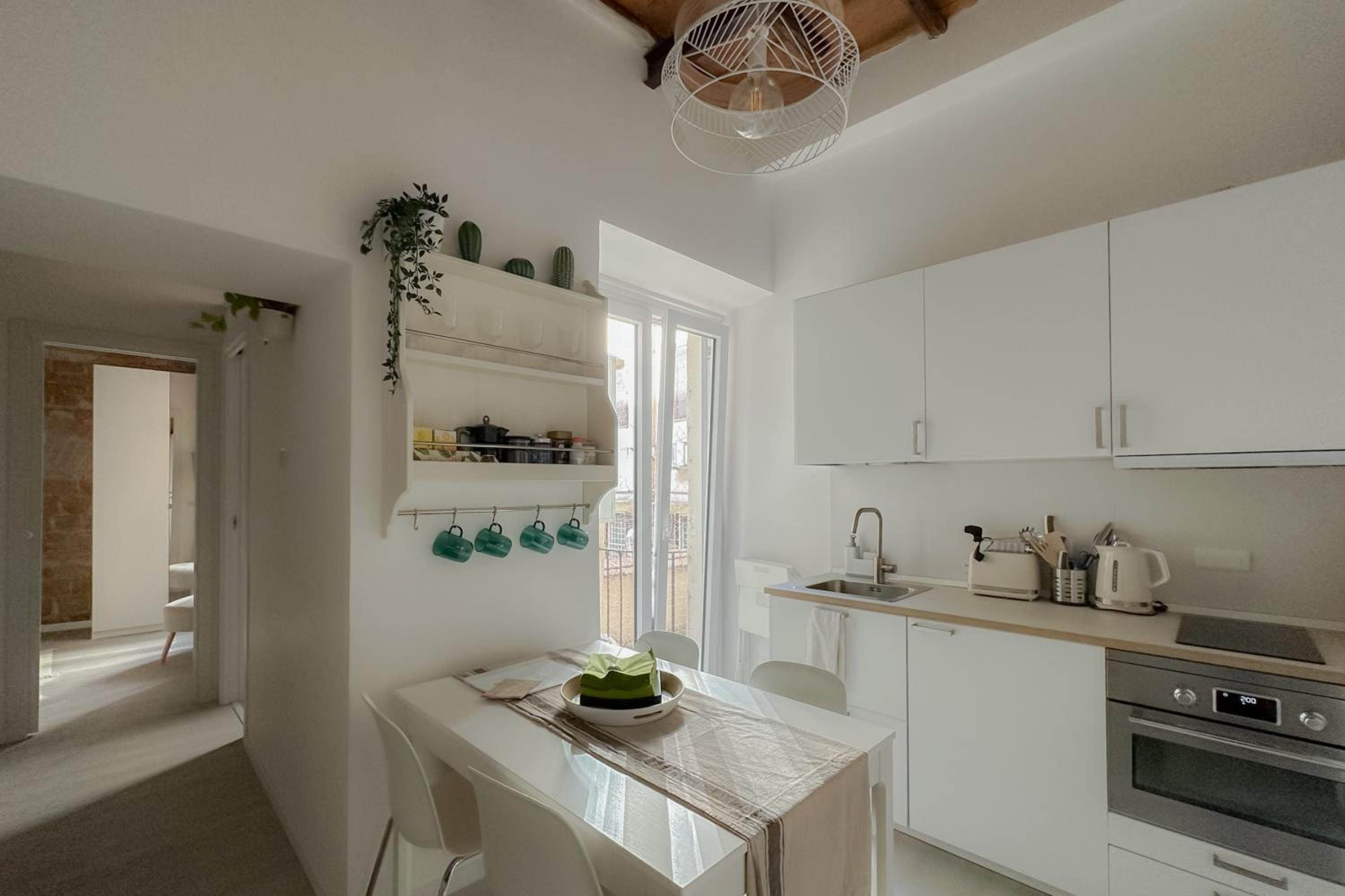 White Ostilia Apartments