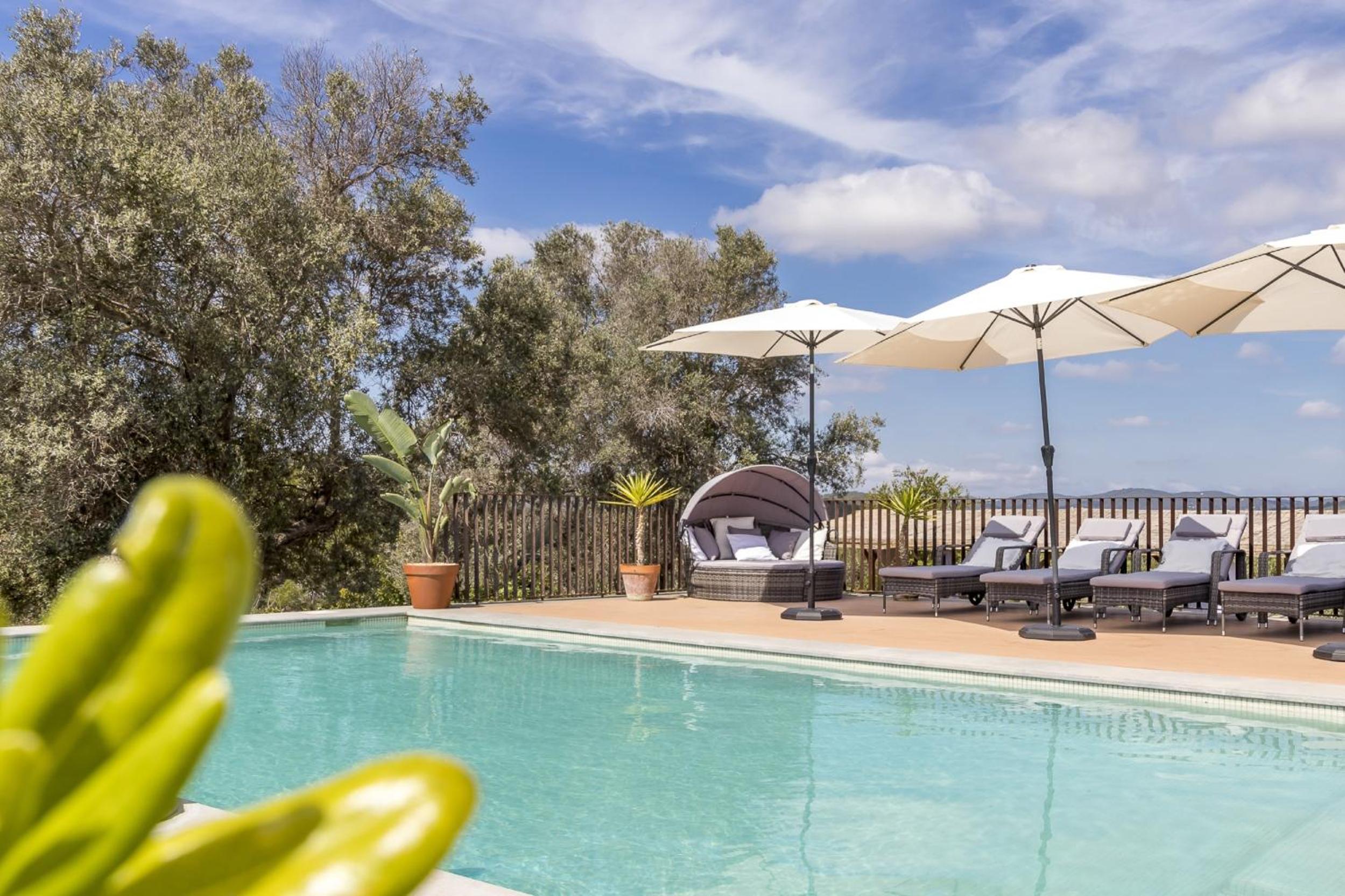 Ravishing Ibiza Villa Cel Blau 9 Bedrooms Private Pool & Beautiful