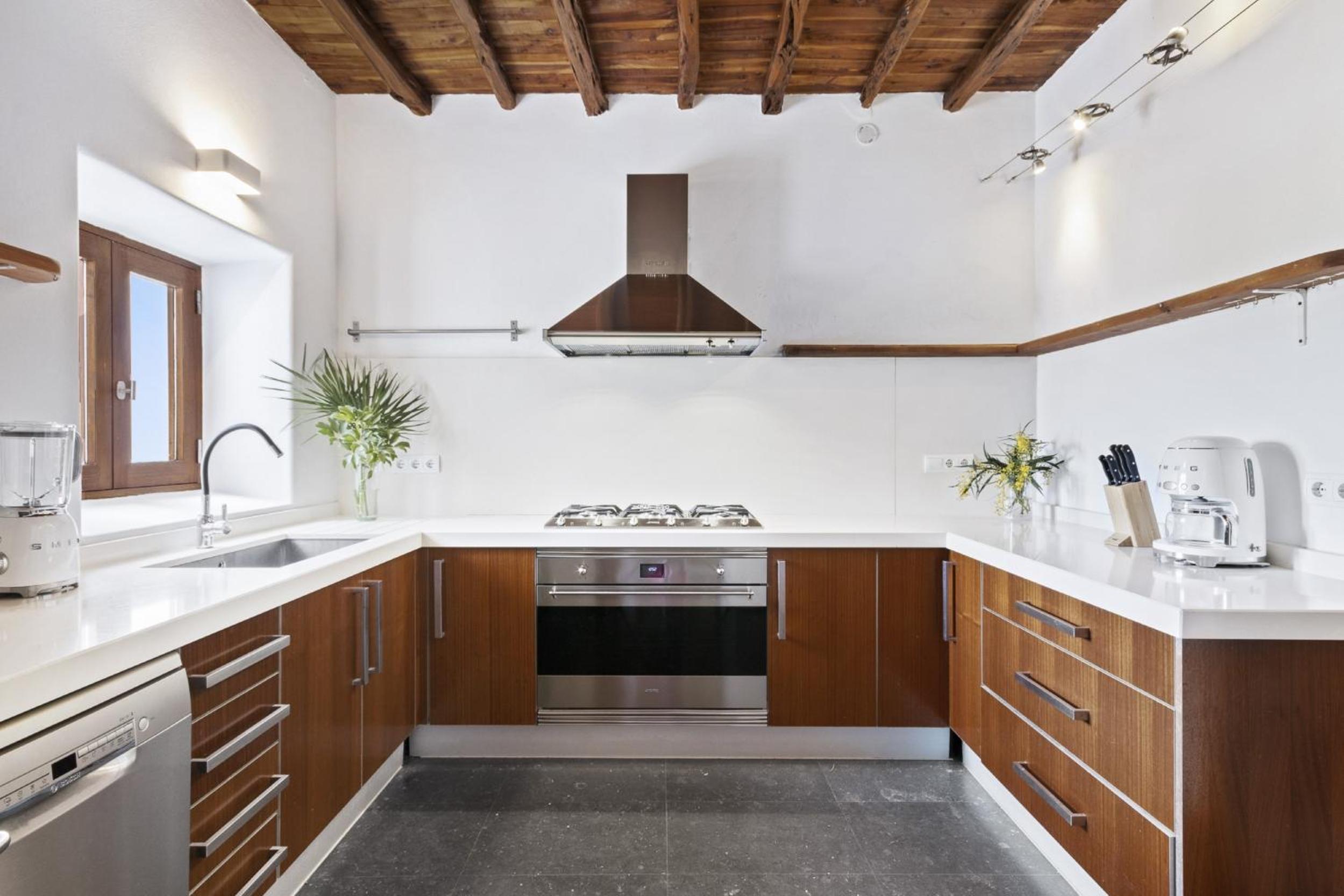 Ravishing Ibiza Villa Cel Blau 9 Bedrooms Private Pool & Beautiful