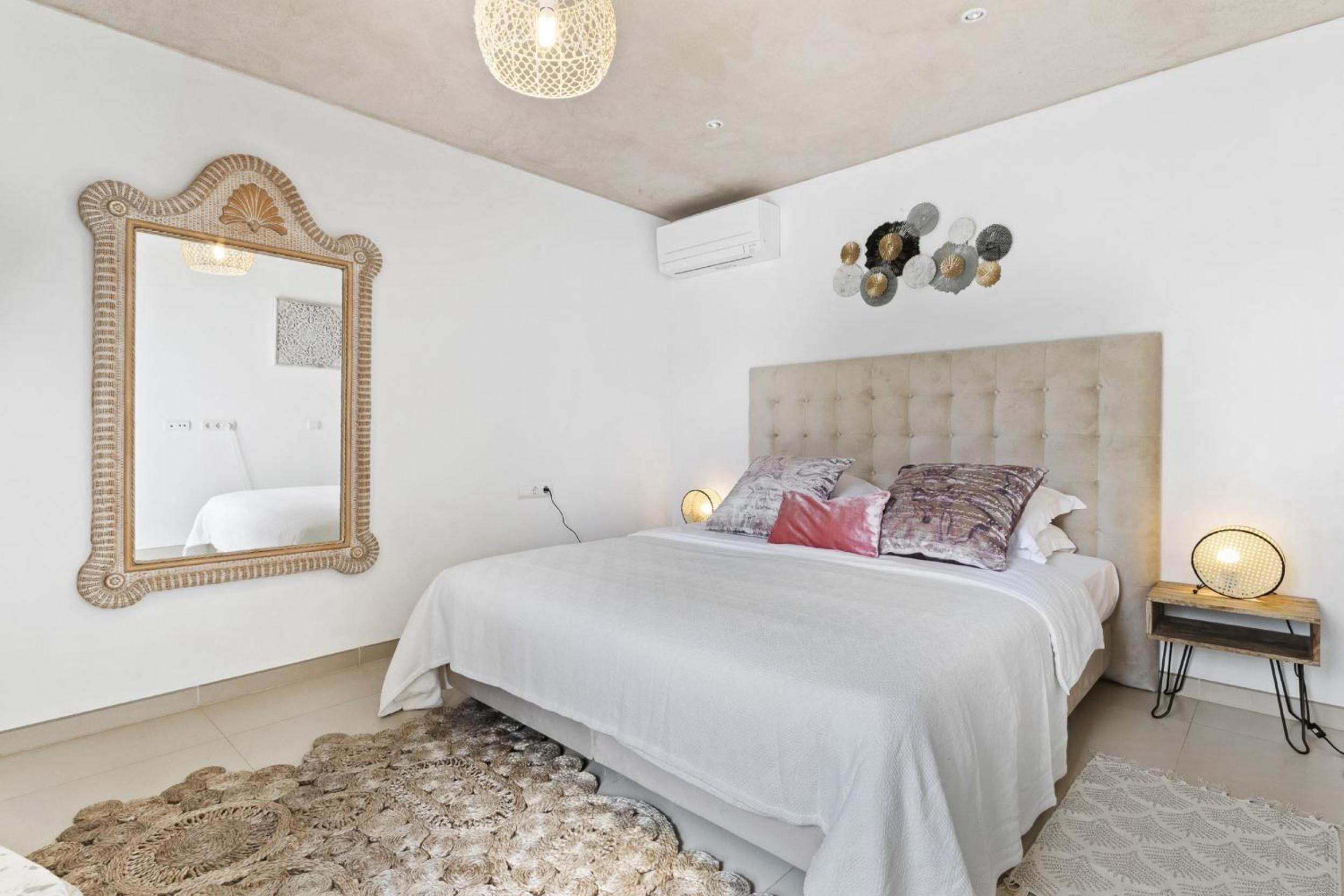 Ravishing Ibiza Villa Cel Blau 9 Bedrooms Private Pool & Beautiful