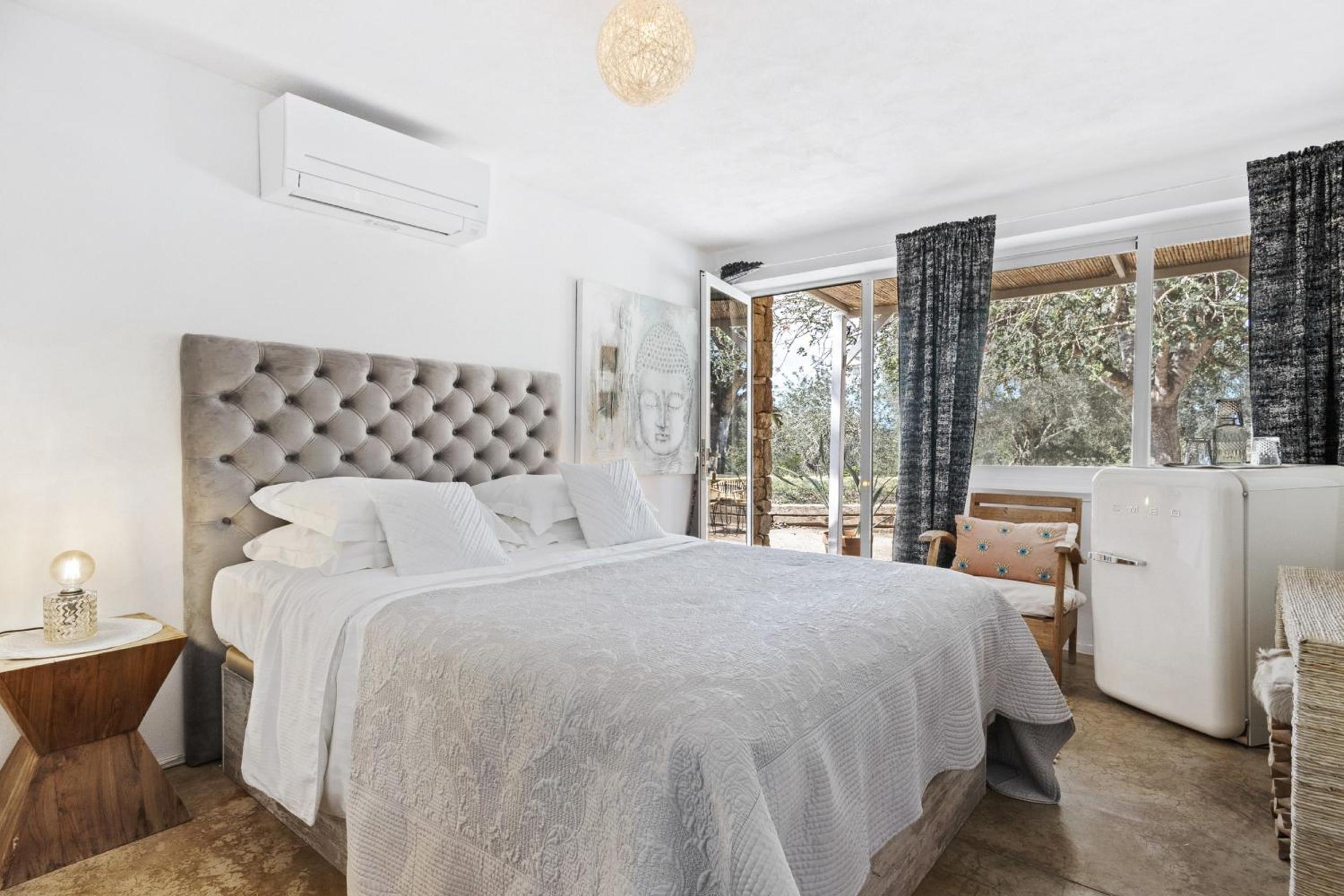 Ravishing Ibiza Villa Cel Blau 9 Bedrooms Private Pool & Beautiful