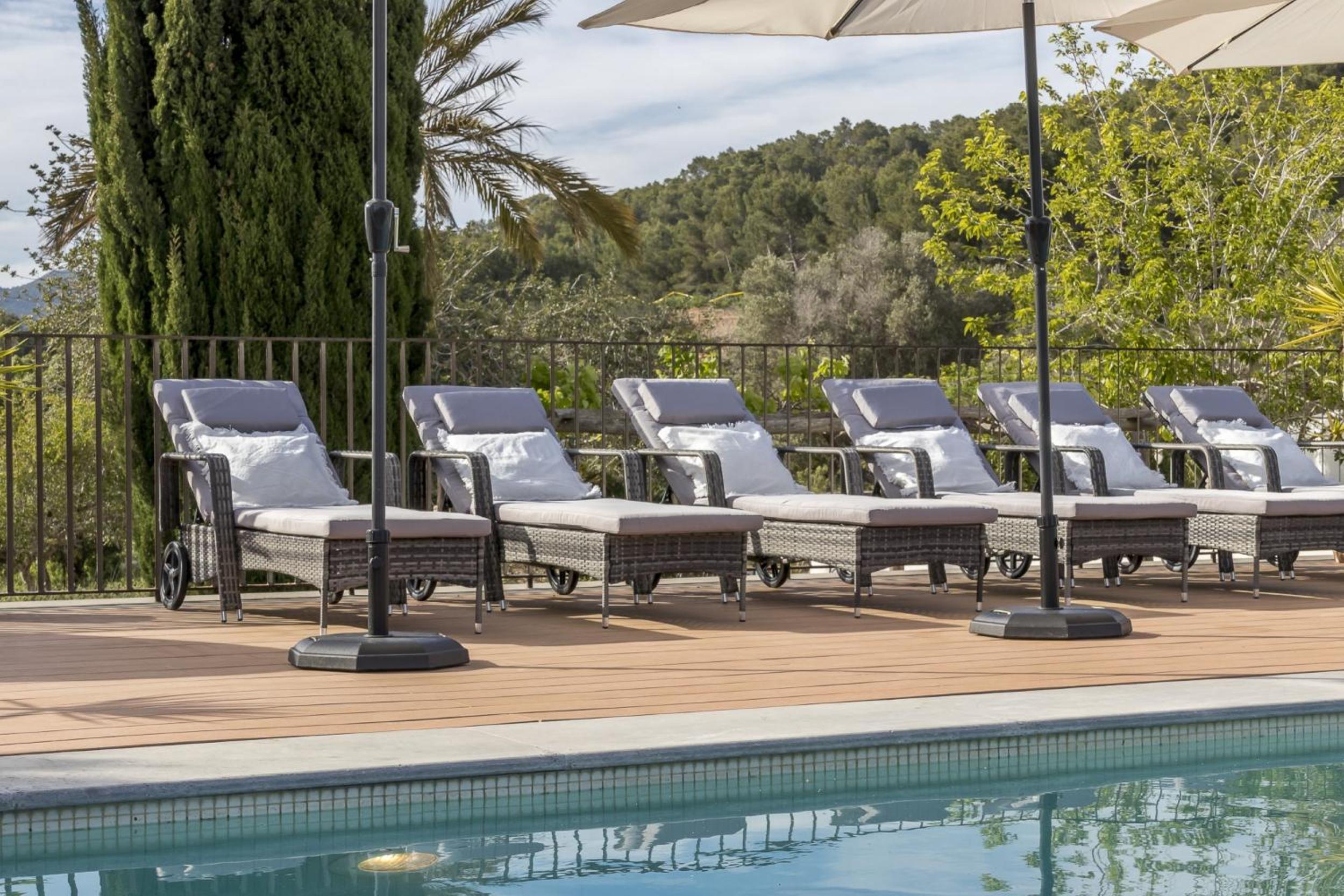Ravishing Ibiza Villa Cel Blau 9 Bedrooms Private Pool & Beautiful