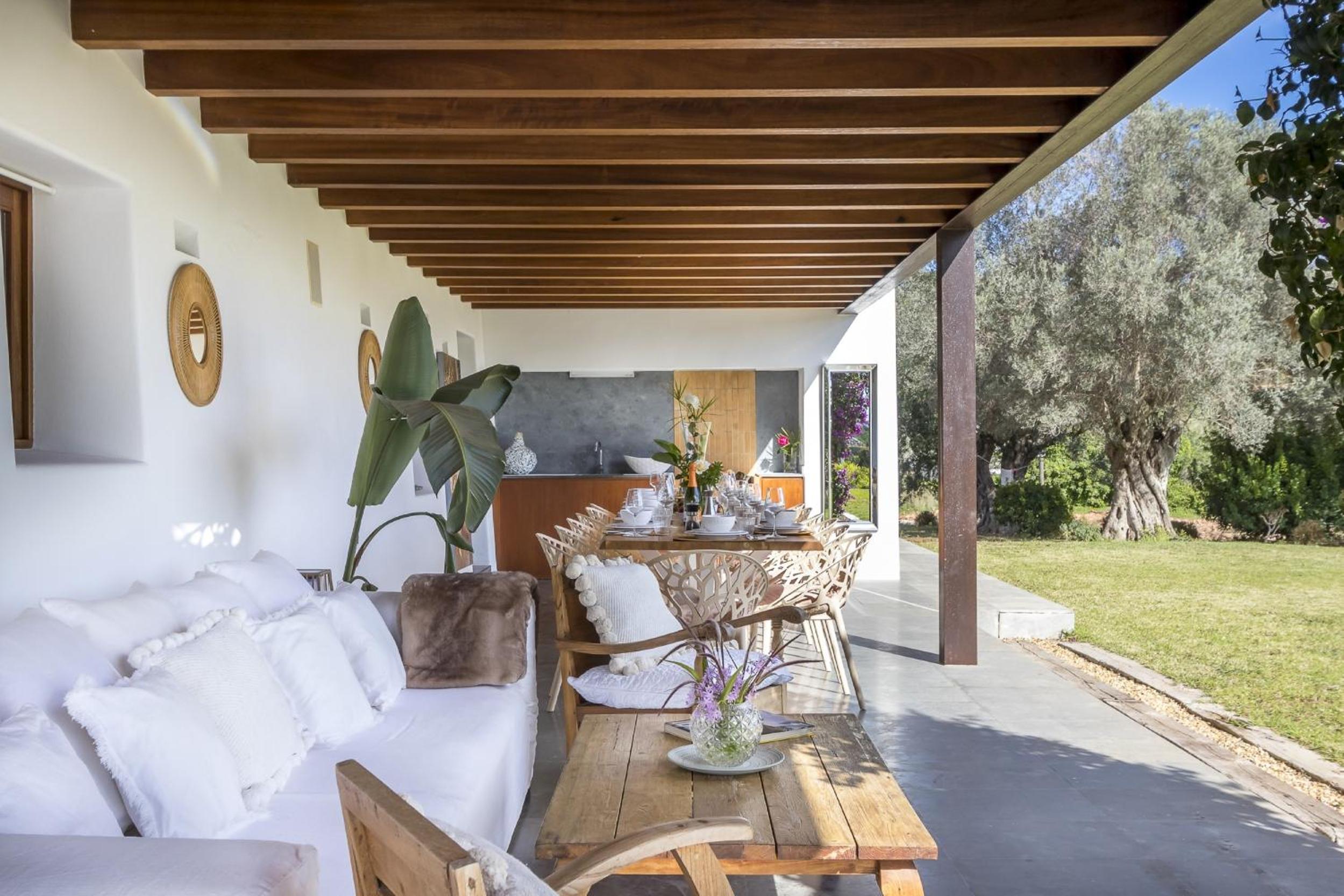 Ravishing Ibiza Villa Cel Blau 9 Bedrooms Private Pool & Beautiful