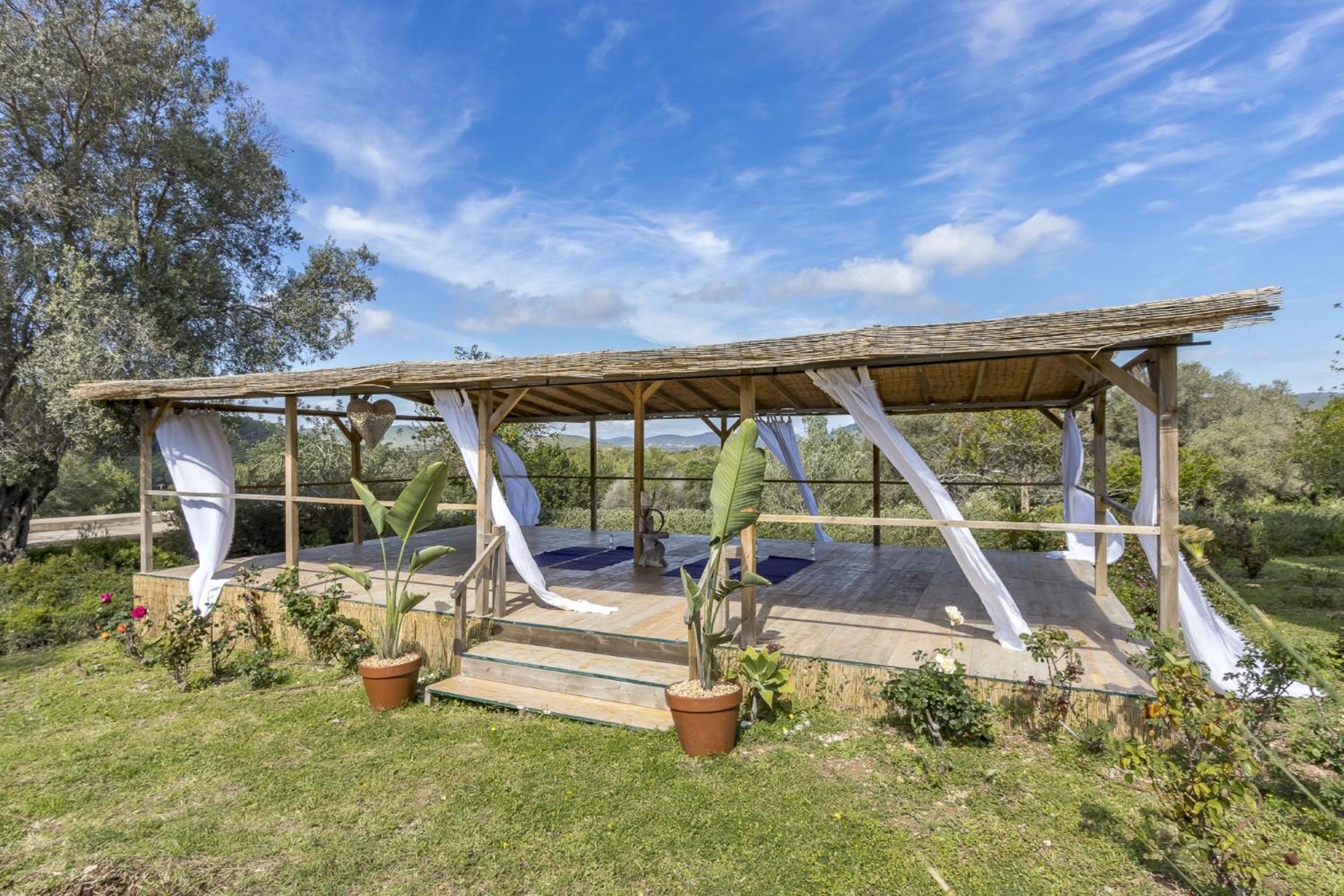 Ravishing Ibiza Villa Cel Blau 9 Bedrooms Private Pool & Beautiful