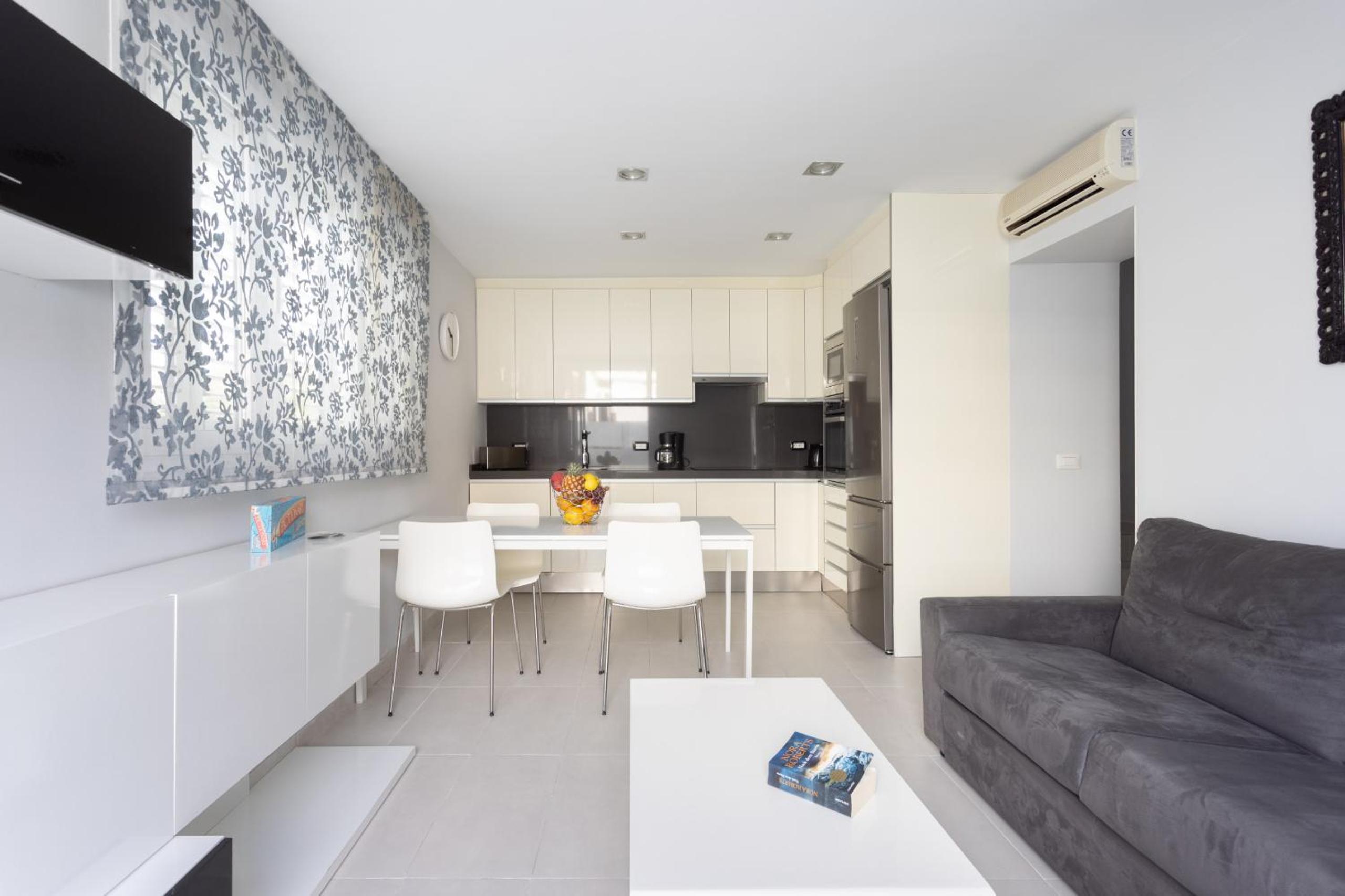 Luxury Frontline Poris de Abona