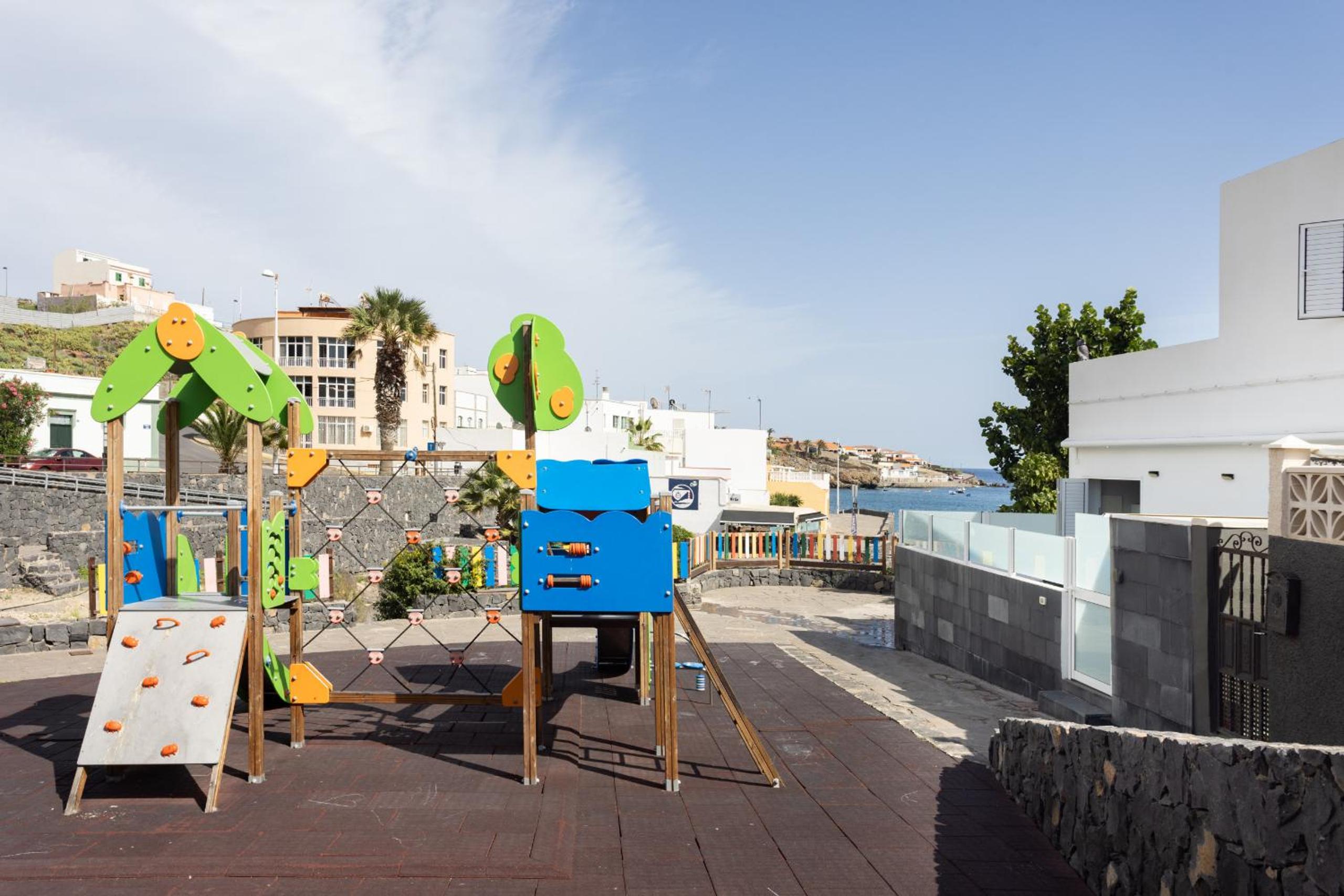 Luxury Frontline Poris de Abona