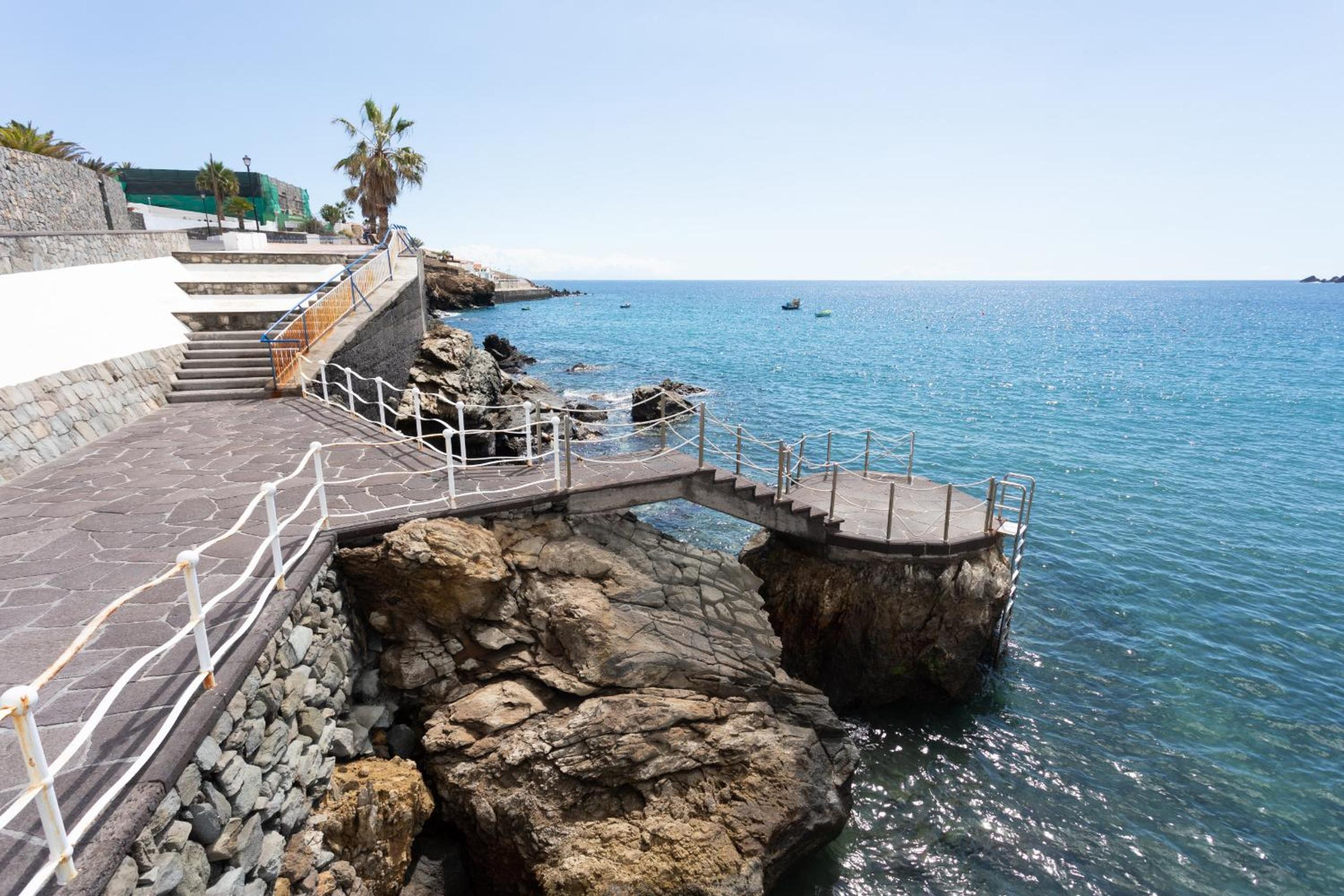 Luxury Frontline Poris de Abona