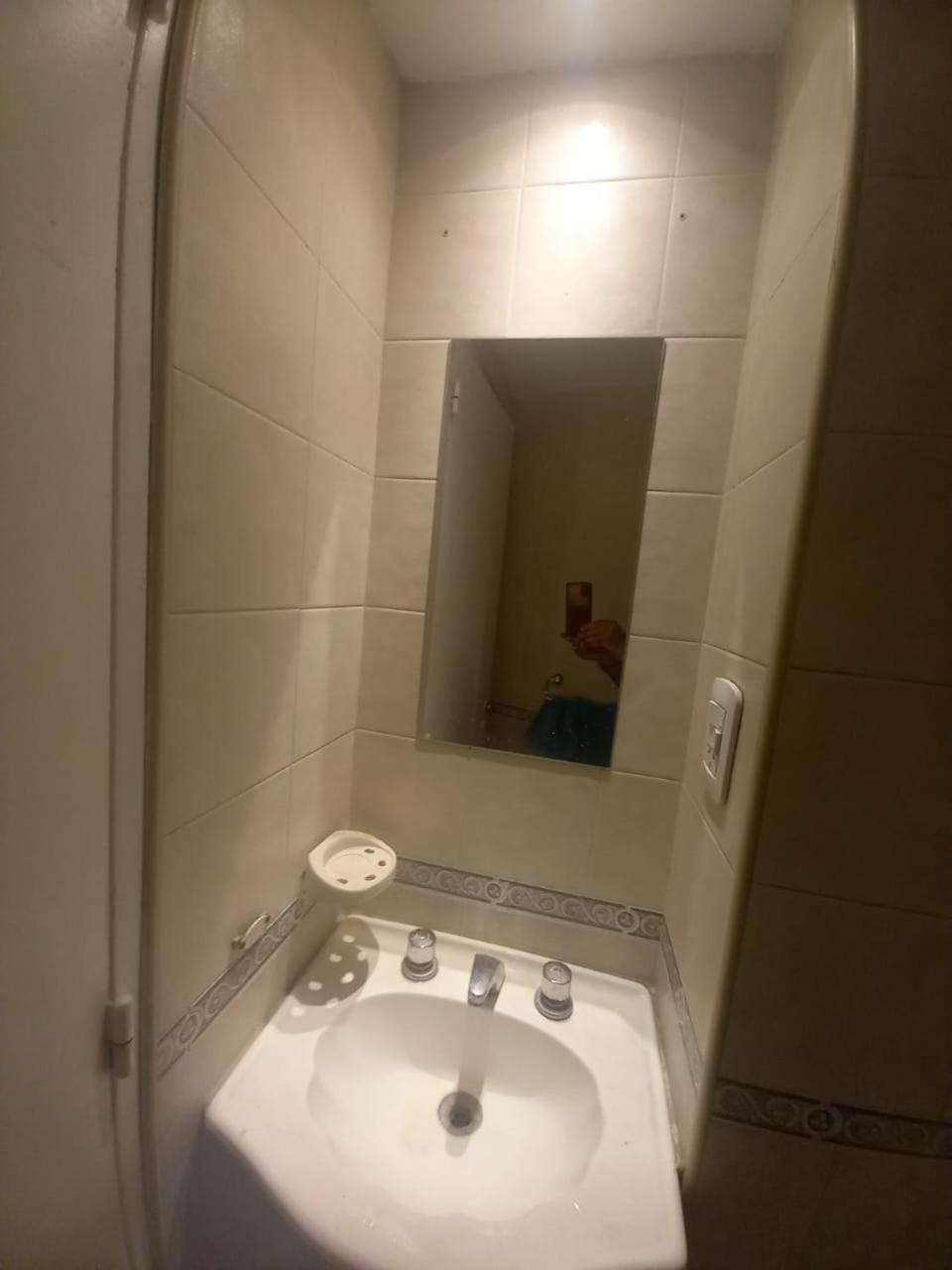 MONOAMBIENTE en Mendoza — bathroom