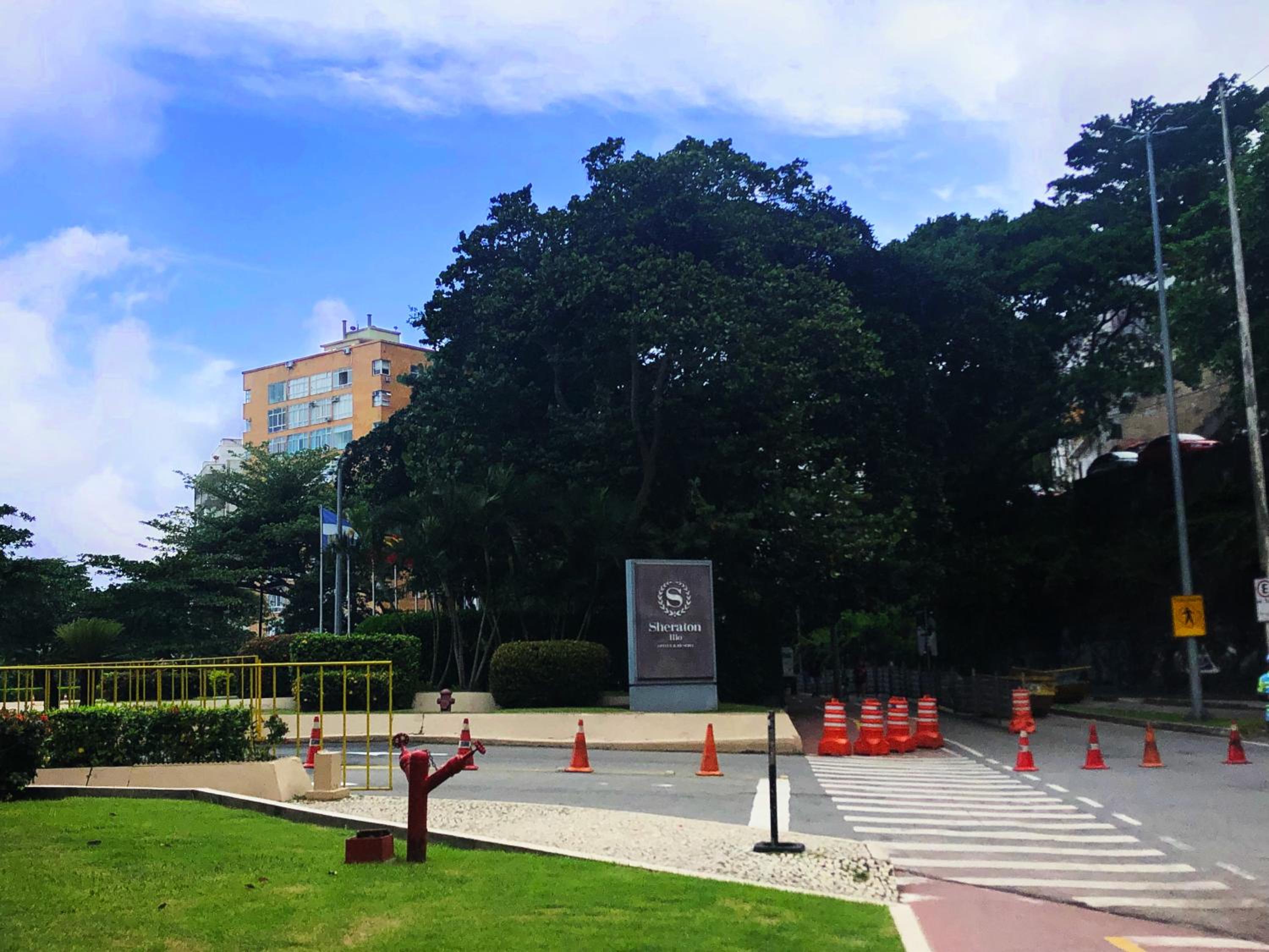 Hotel Beach Loft next to the Sheraton Leblon - Image 1