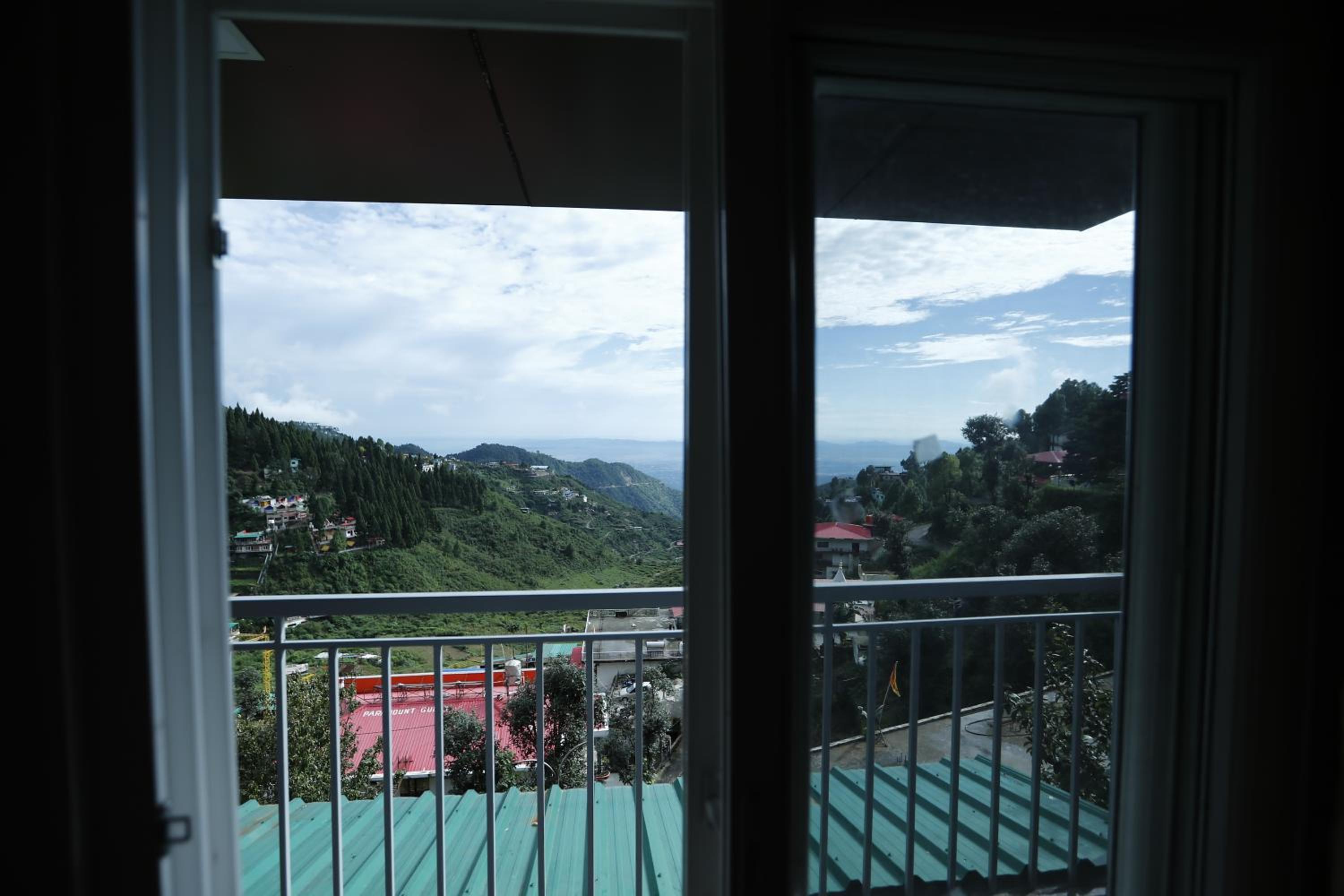 Photo 12