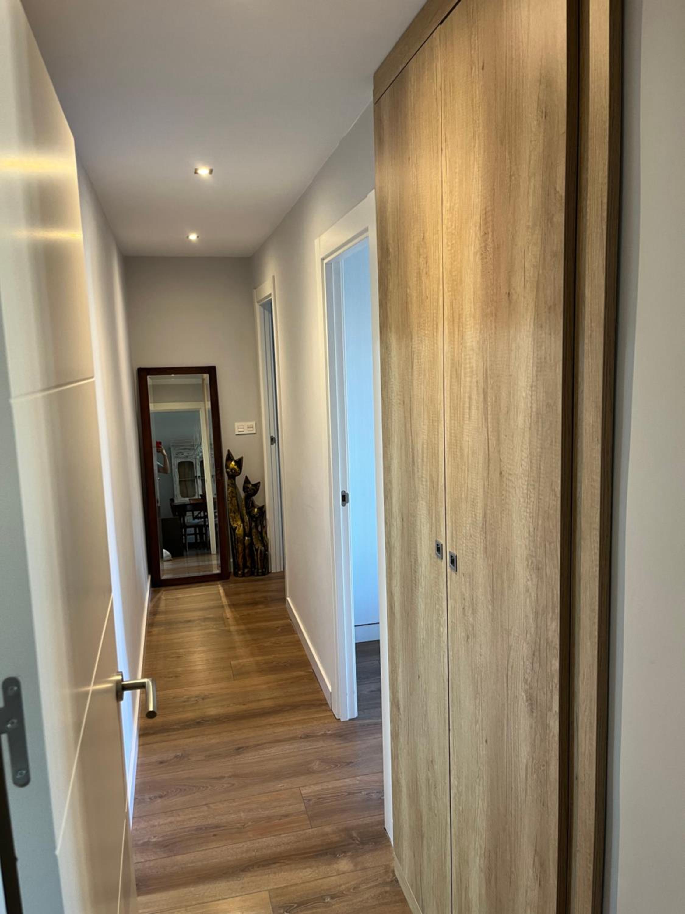 PISO JUNTO PALACIO CONGRESOS Y METRO, CENTRICO CON PISCINA