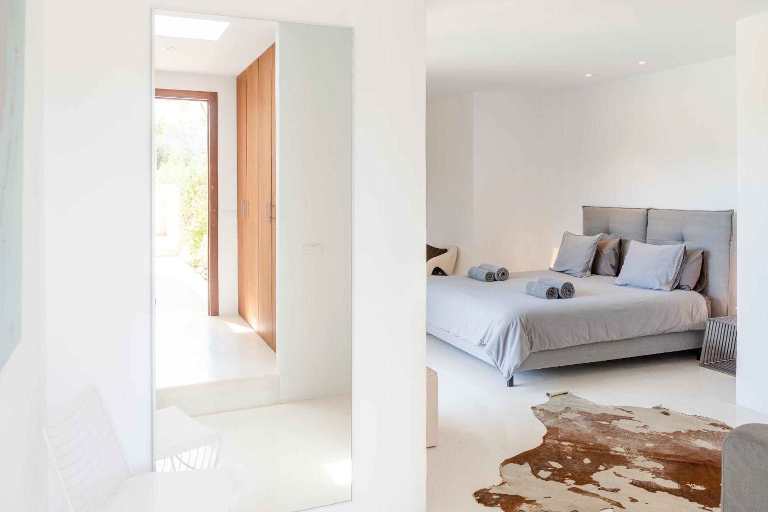 Lavish Ibizan Villa Beautiful Gardens Villa Izarra Private Pool & Wonderful Country Views San Jose