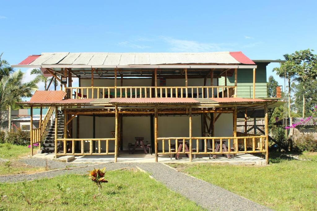 Villa Natalia Finca, 30 personas, jacuzzi 10 minutos de termales