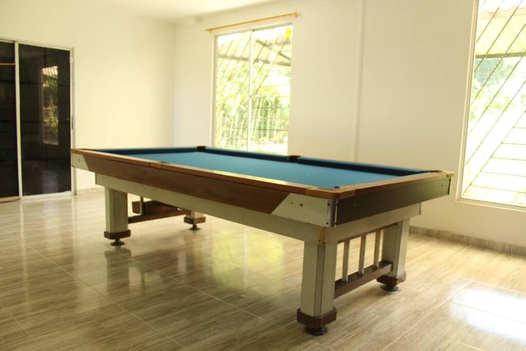 Villa Natalia Finca, 30 personas, jacuzzi 10 minutos de termales