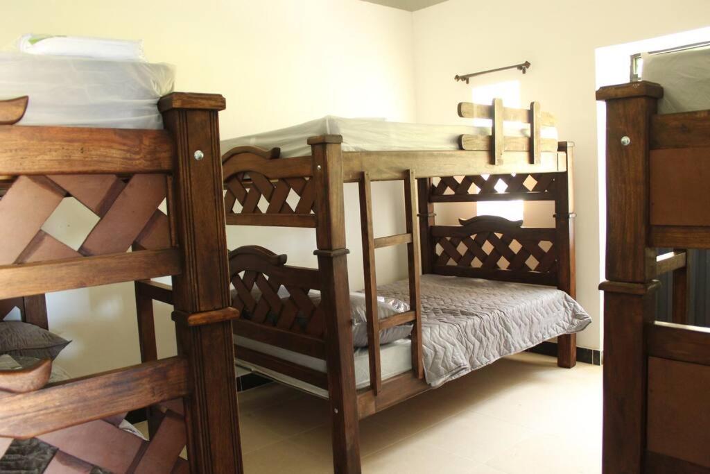 Villa Natalia Finca, 30 personas, jacuzzi 10 minutos de termales