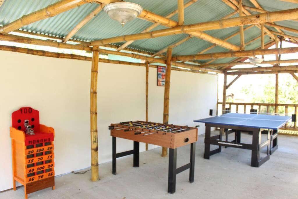 Villa Natalia Finca, 30 personas, jacuzzi 10 minutos de termales