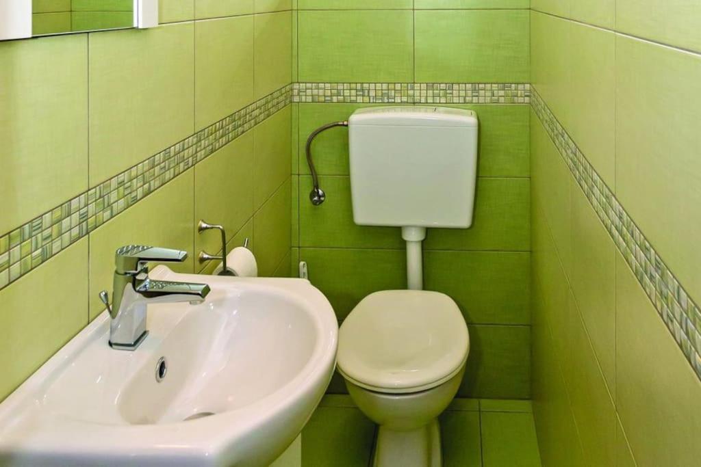 Apartman Toni, Gata