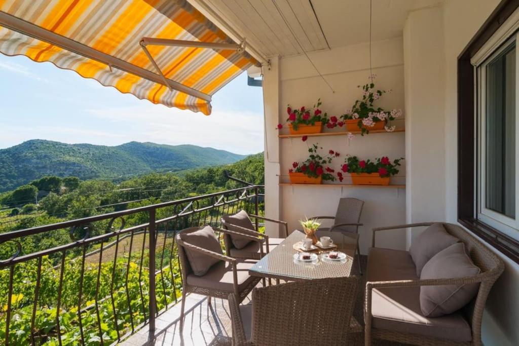 Apartman Toni, Gata