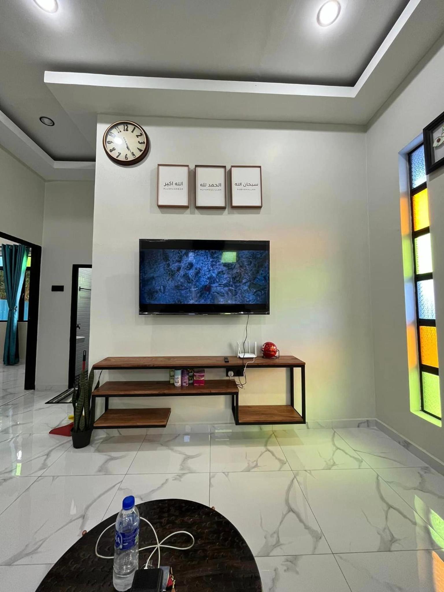 Rumah Armand Private Pool 5 bilik Pengkalan Balak Tg Bidara Masjid Tanah Melaka photo 7