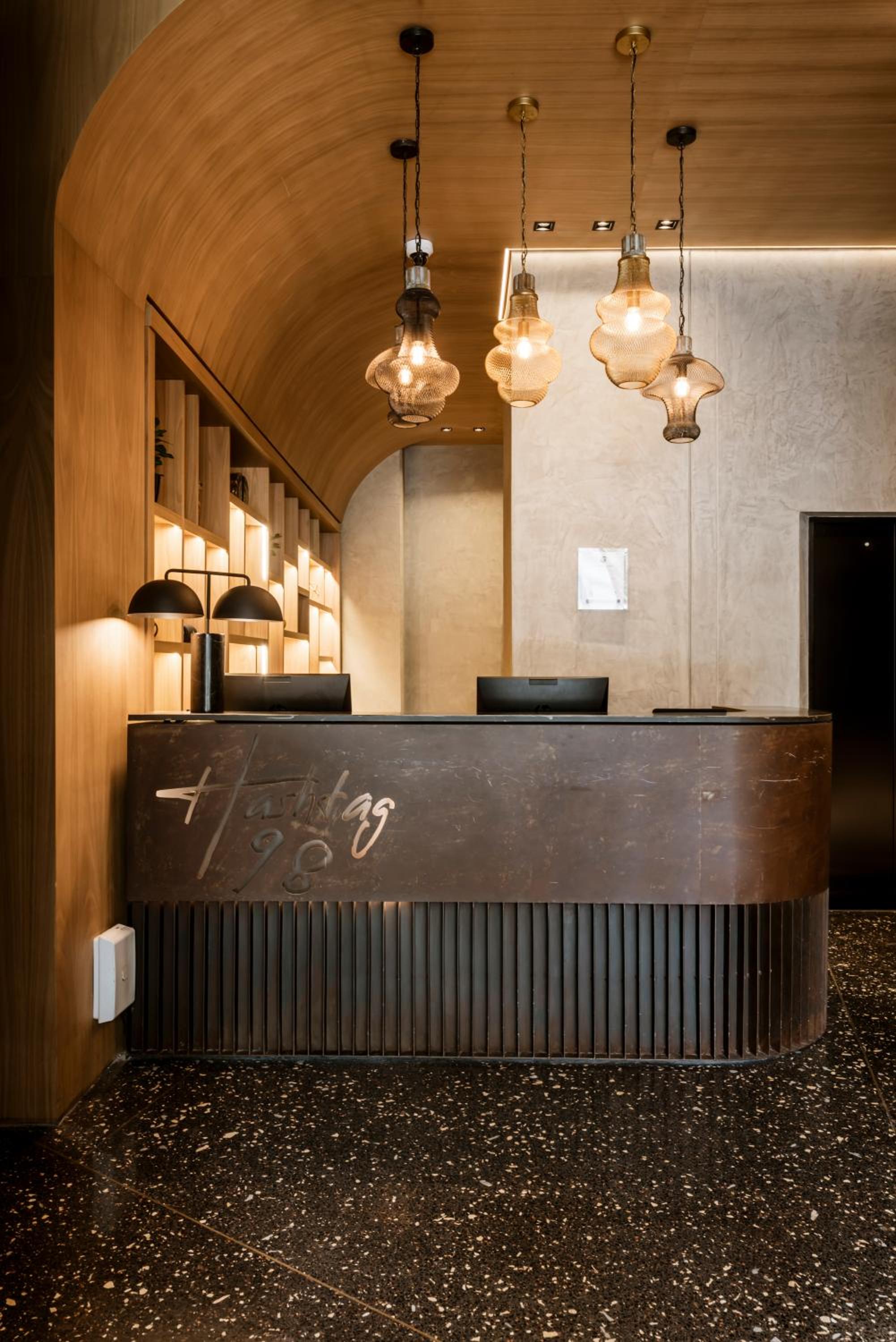 Hashtag 98 Hotel By Jalo