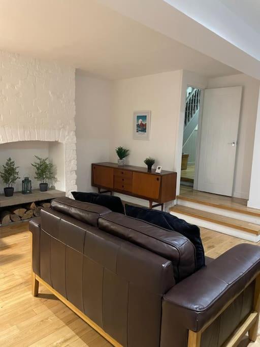 City Center House, Cardiff, parking permit and garden view 3