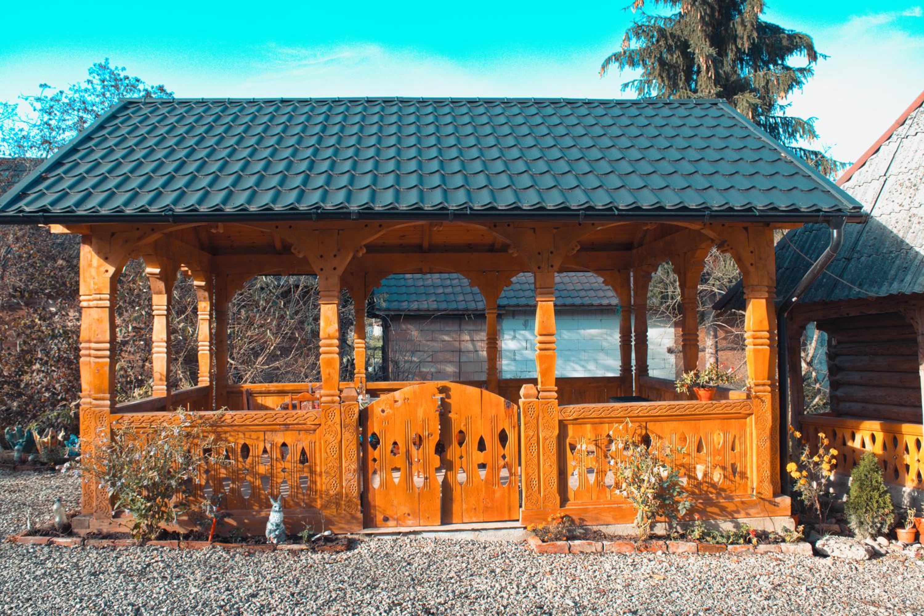 La Rodica in Vale view 3