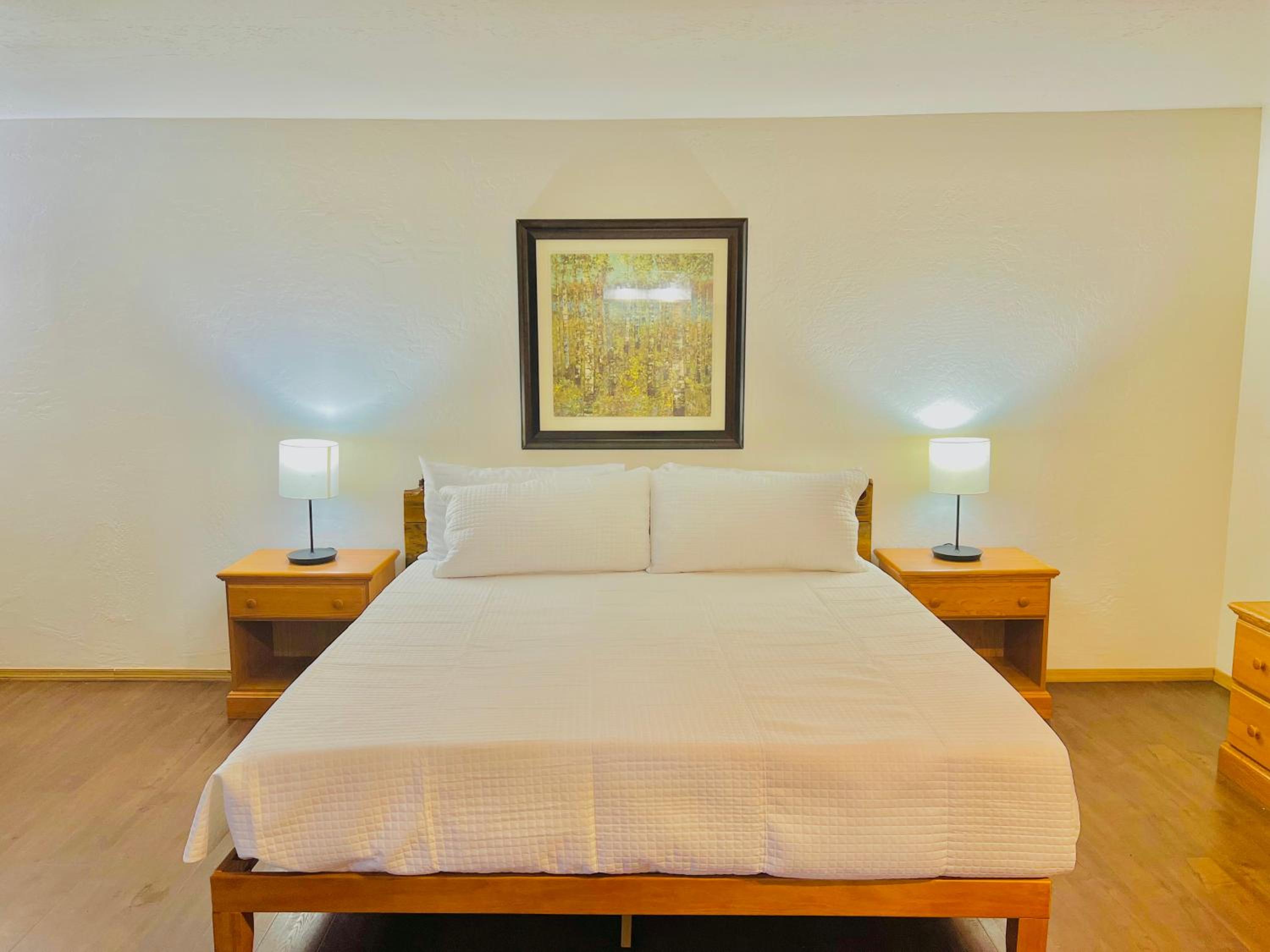 TimberLodge Inn