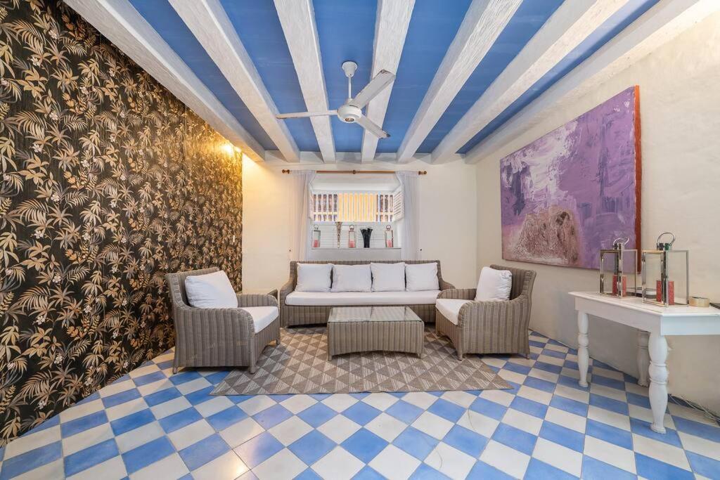 Amazing Colonial Mansion Old City Cartagena