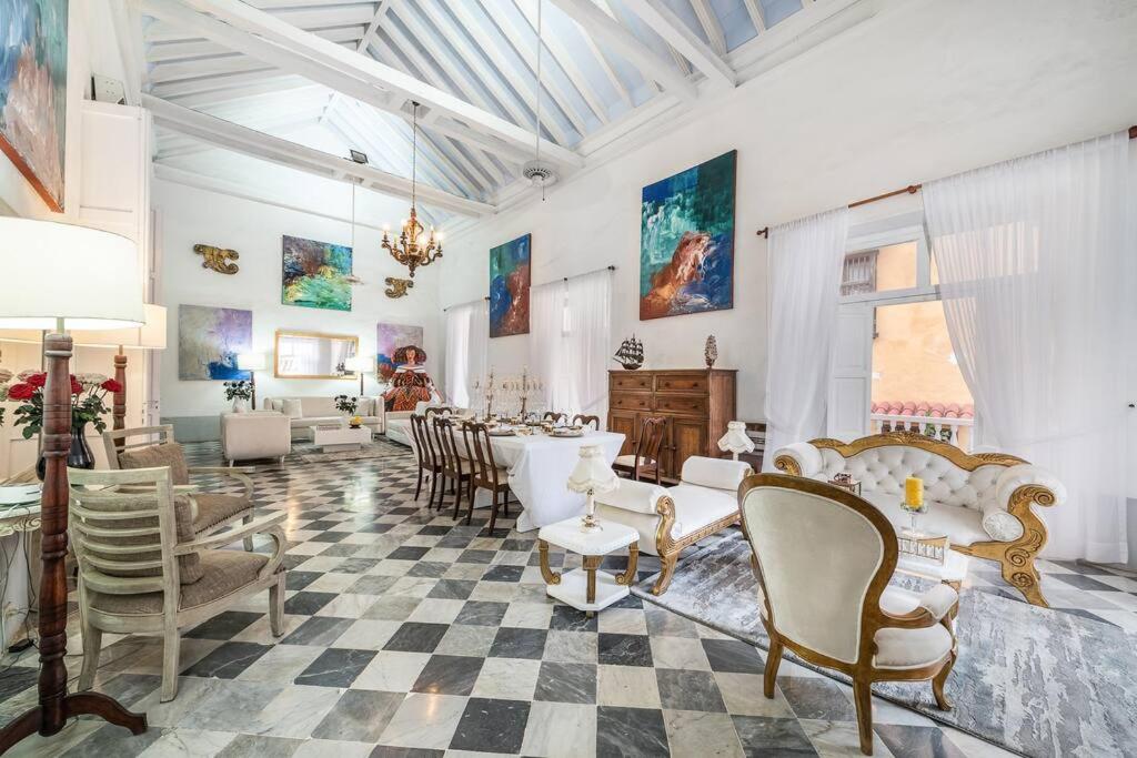 Amazing Colonial Mansion Old City Cartagena