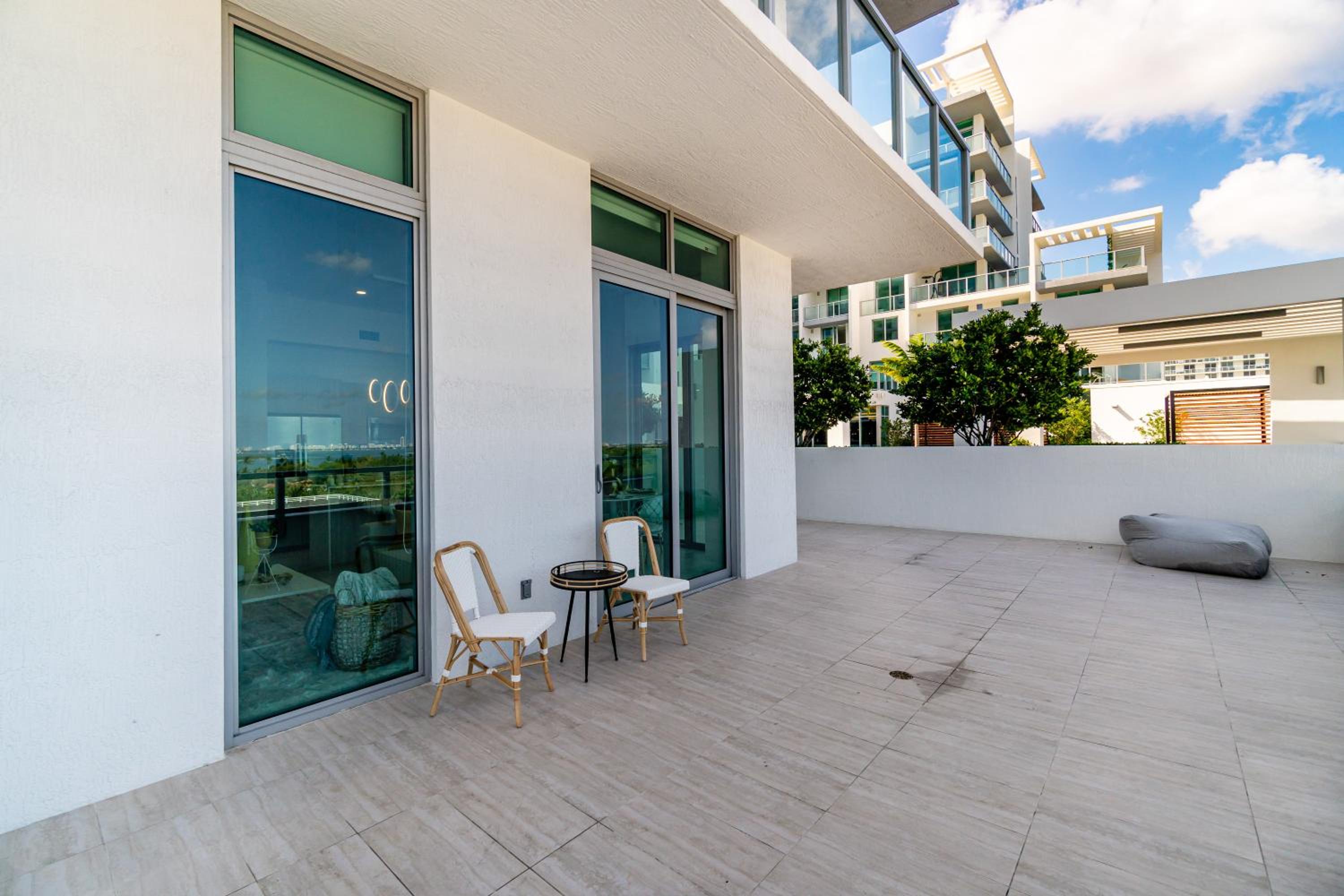 LUXURY NEW CONDO AT MIAMI DESIGN DISTRICT