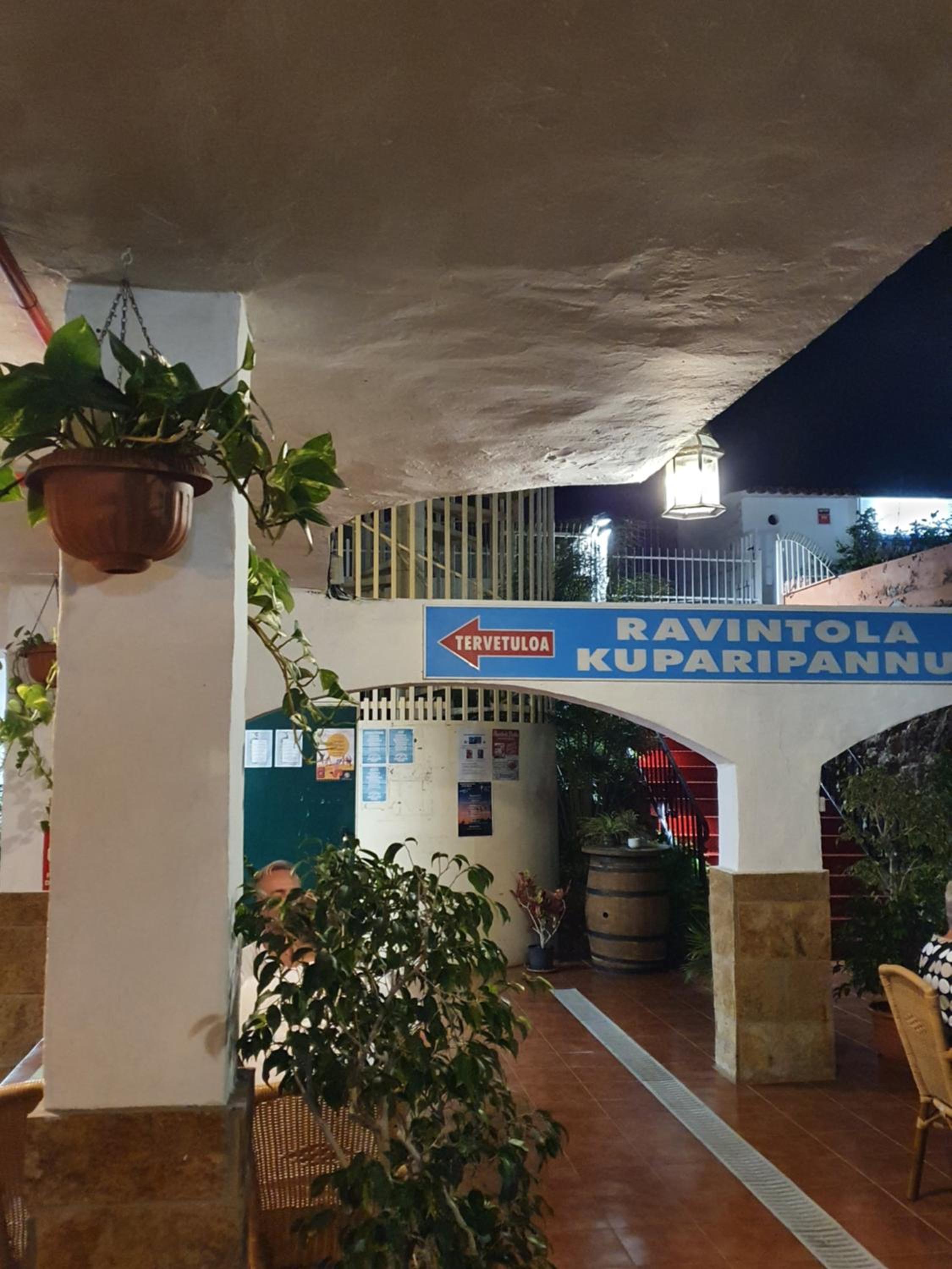 dining