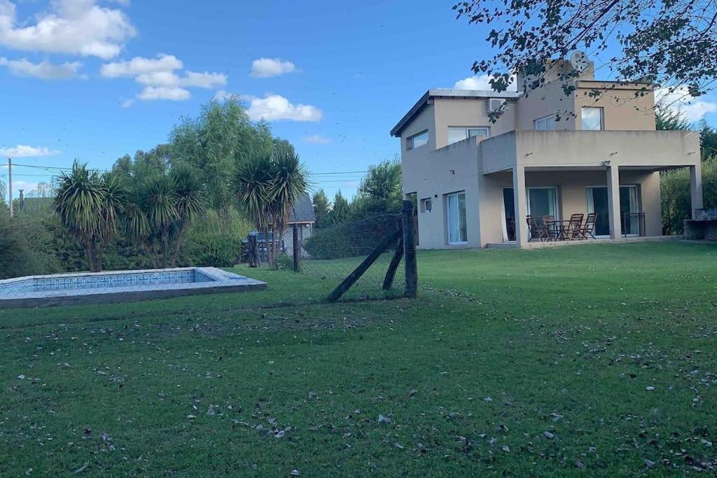 Las Acacias