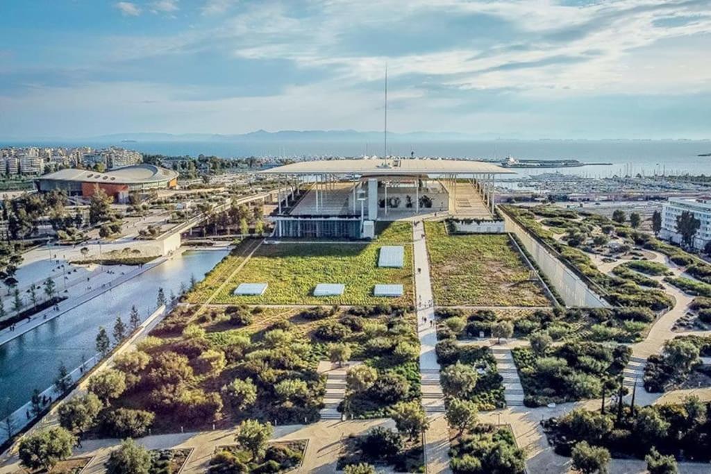 Cozy Studio in Athens Riviera, next to SNFCC