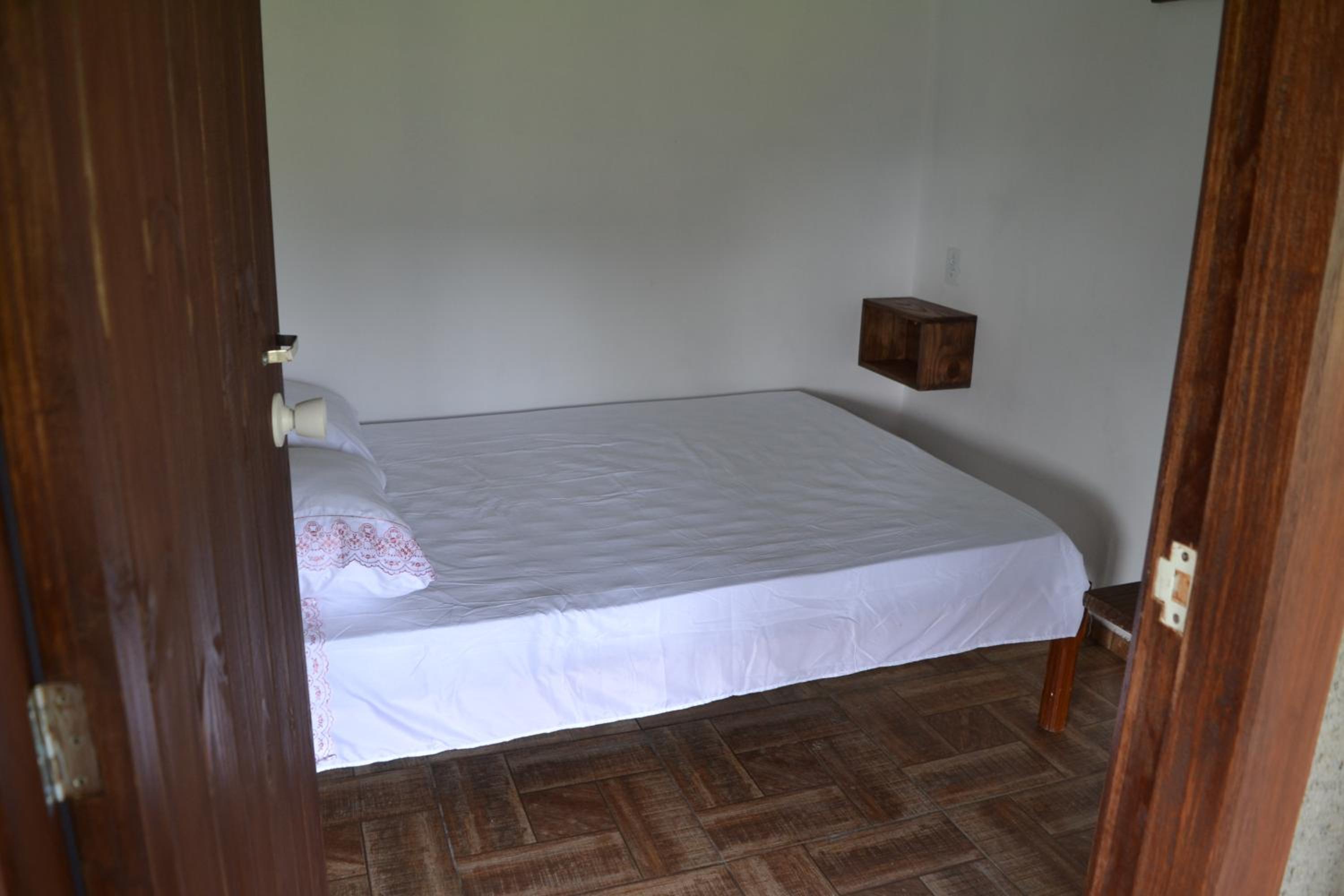 Hostel e Camping Vale Mirante da Rocha