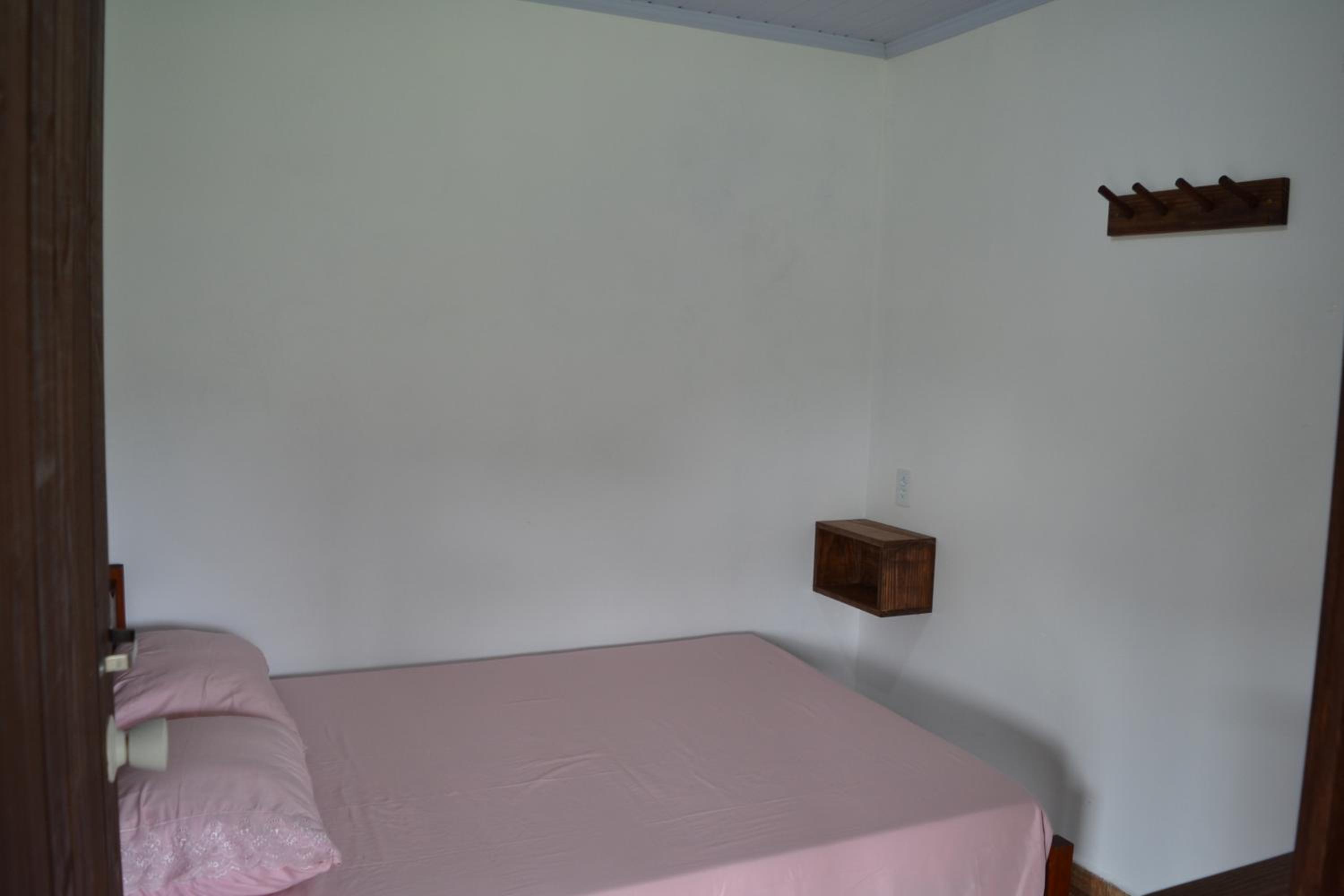 Hostel e Camping Vale Mirante da Rocha