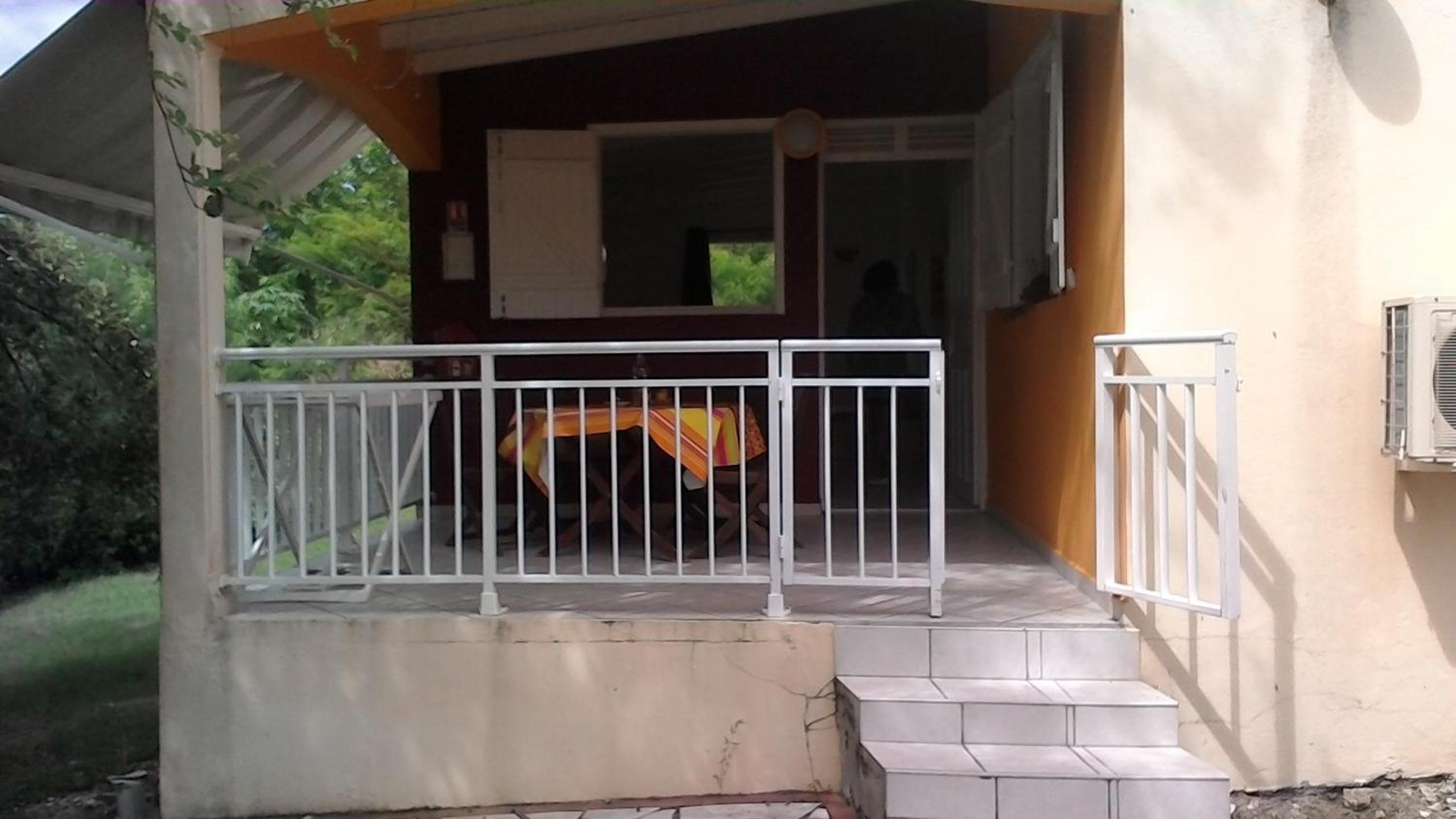 Photo 10