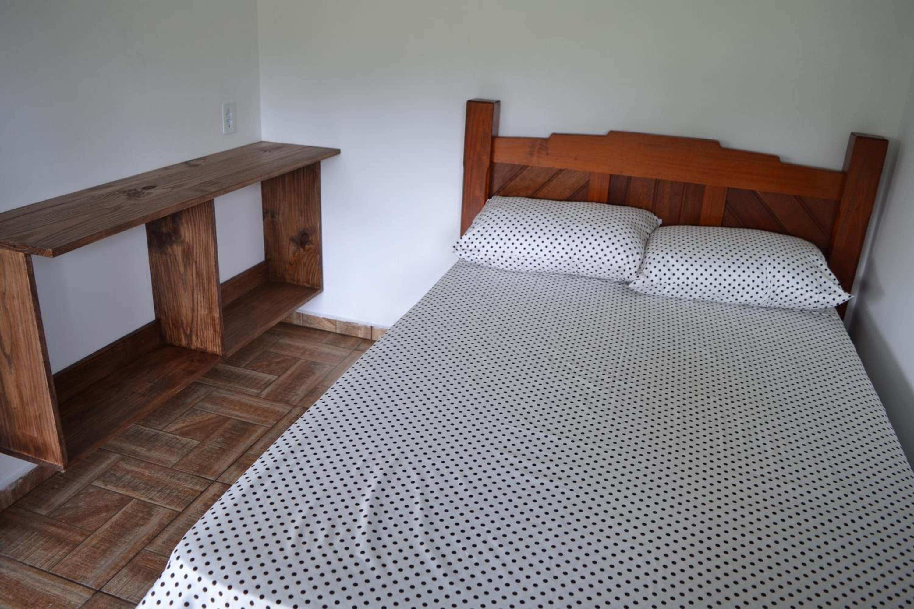 Hostel e Camping Vale Mirante da Rocha