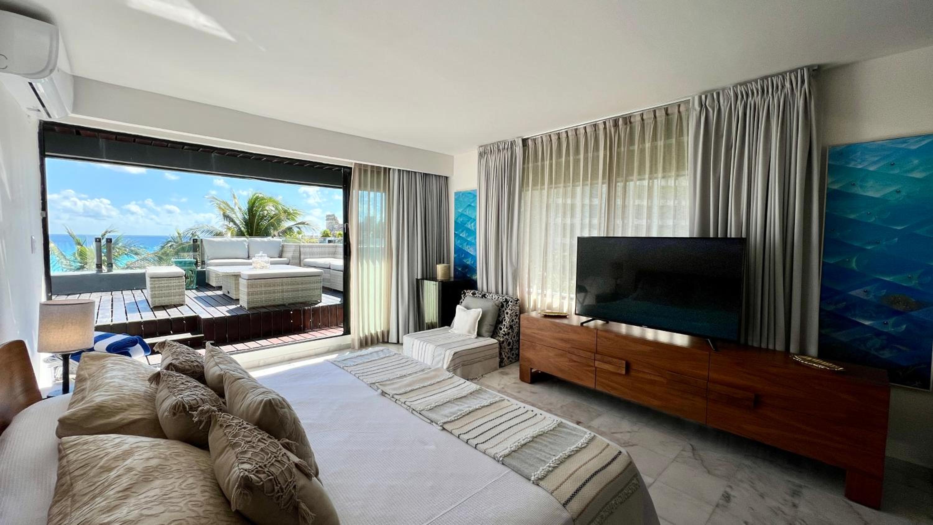 Xcanan Loft On Park Royal, the best area in Cancún right on the beach