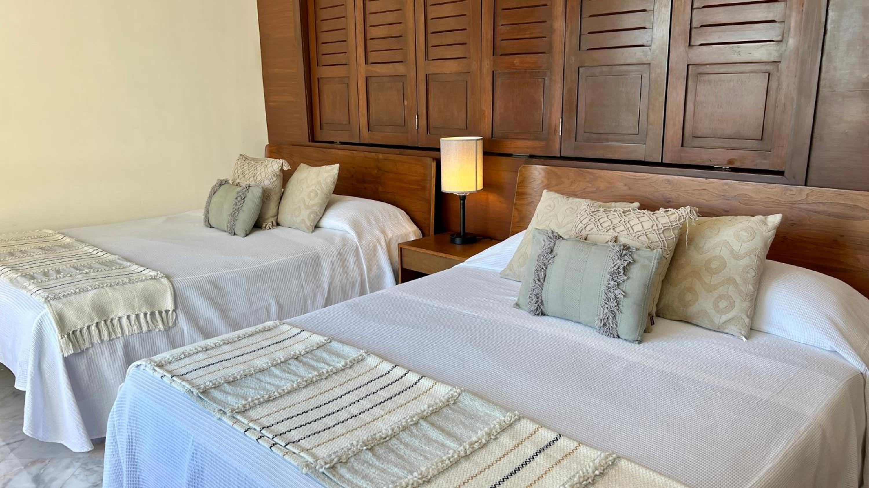 Xcanan Loft On Park Royal, the best area in Cancún right on the beach
